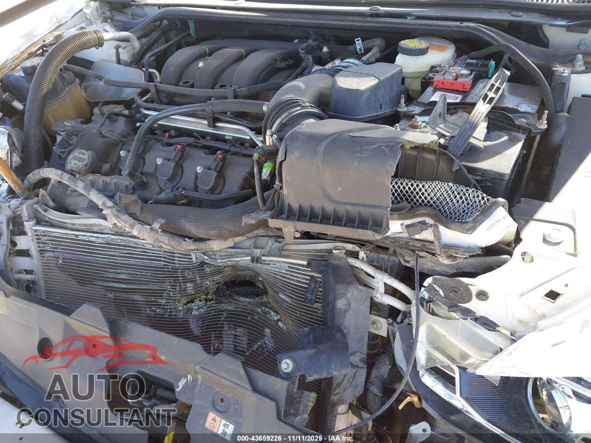 FORD TAURUS 2015 - 1FAHP2E83FG177656