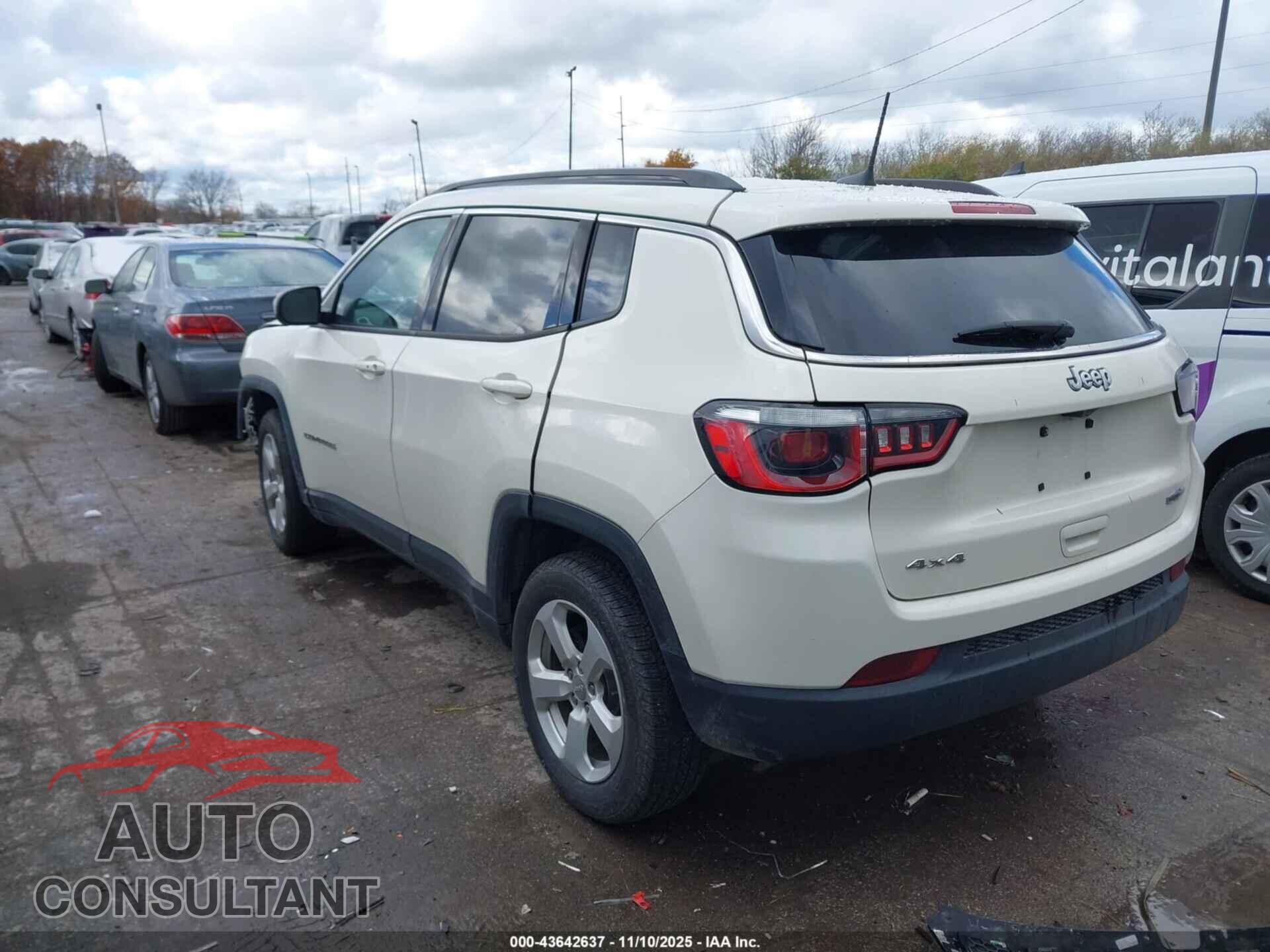 JEEP COMPASS 2018 - 3C4NJDBB5JT422875