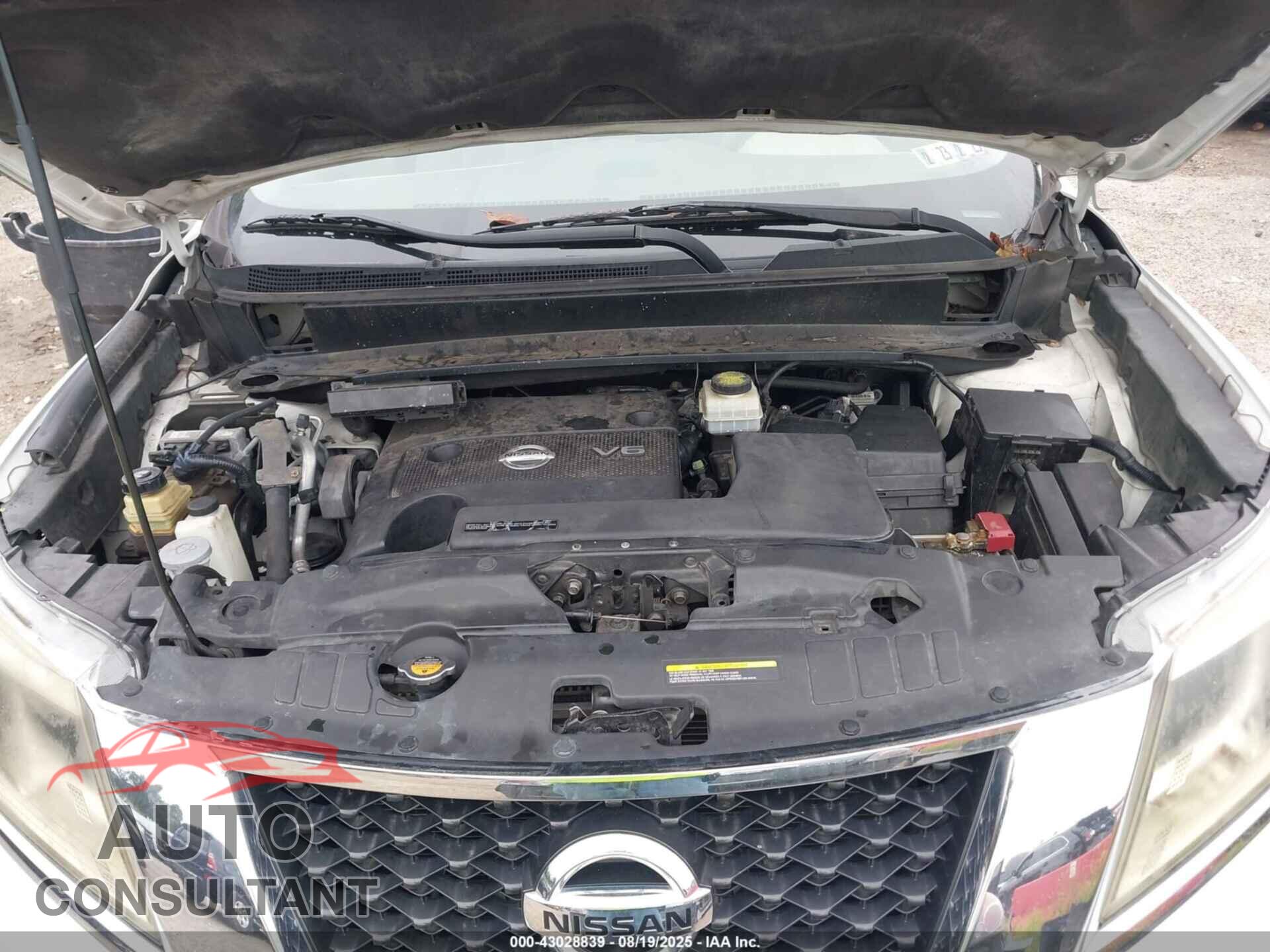 NISSAN PATHFINDER 2013 - 5N1AR2MM7DC664458
