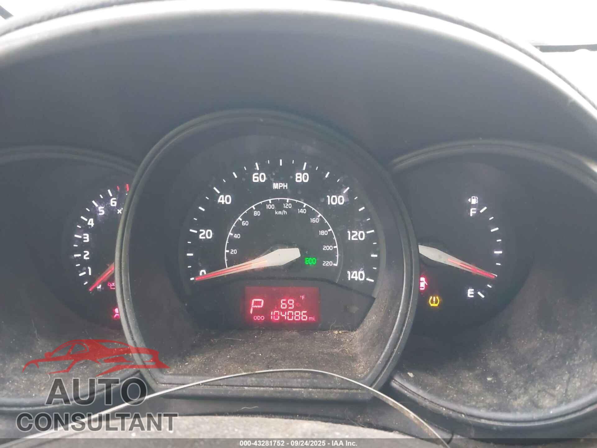 KIA RIO 2013 - KNADN4A34D6177069