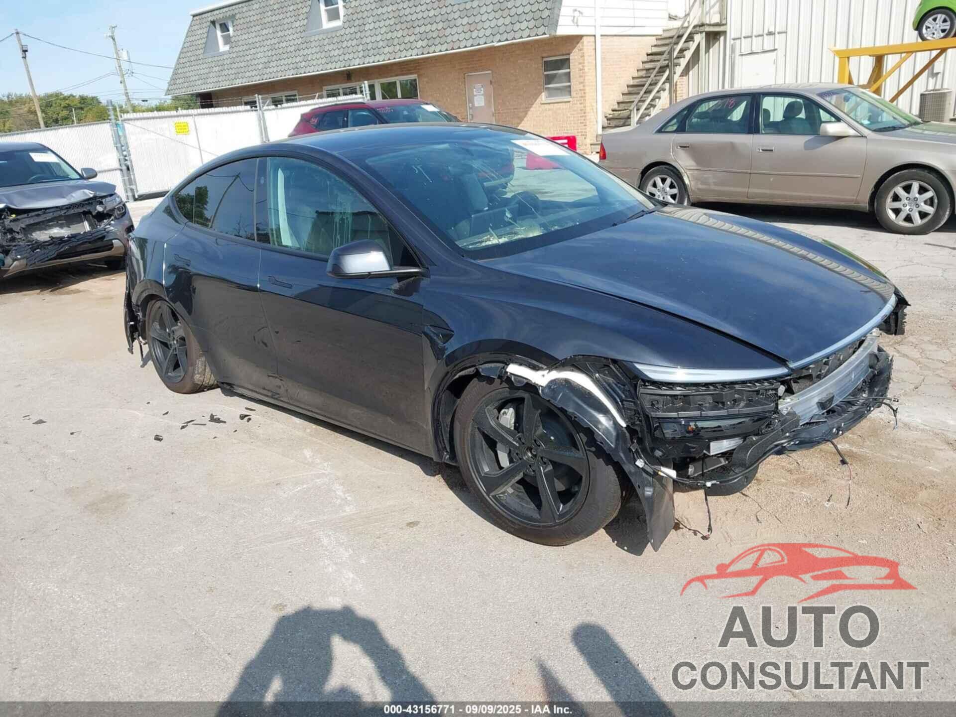 TESLA MODEL Y 2026 - 7SAYGDEE1TF395633