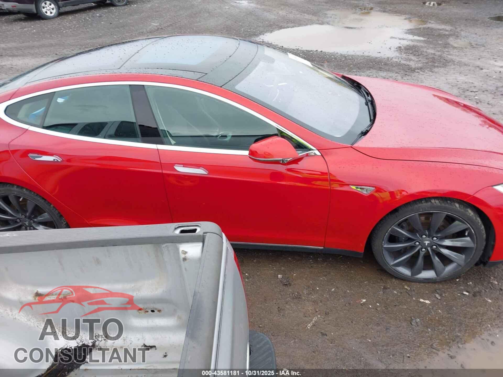 TESLA MODEL S 2013 - 5YJSA1DP6DFP12765