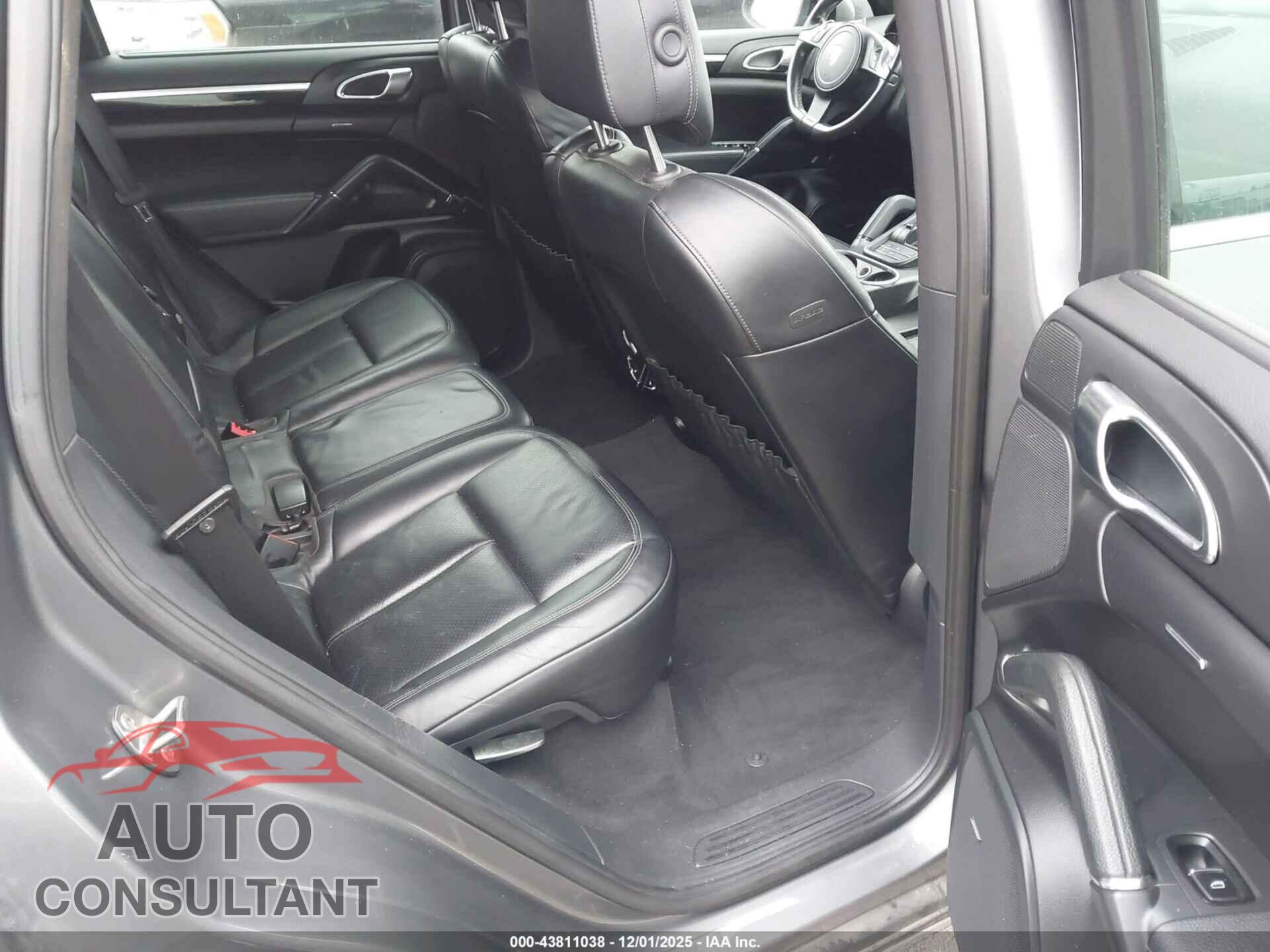 PORSCHE CAYENNE 2012 - WP1AA2A21CLA02886