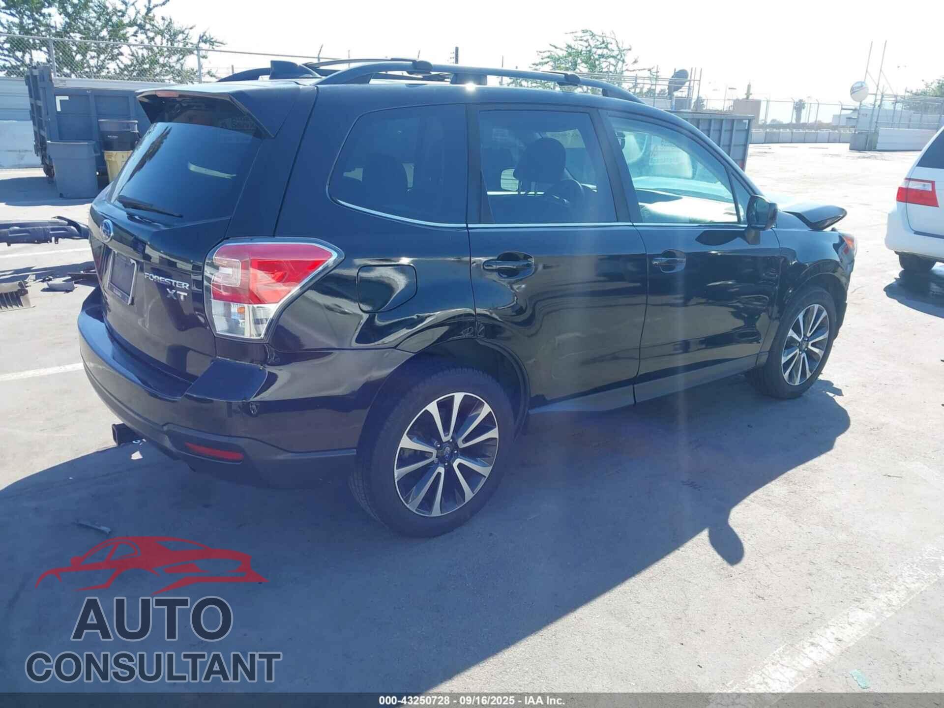 SUBARU FORESTER 2017 - JF2SJGEC8HH808466