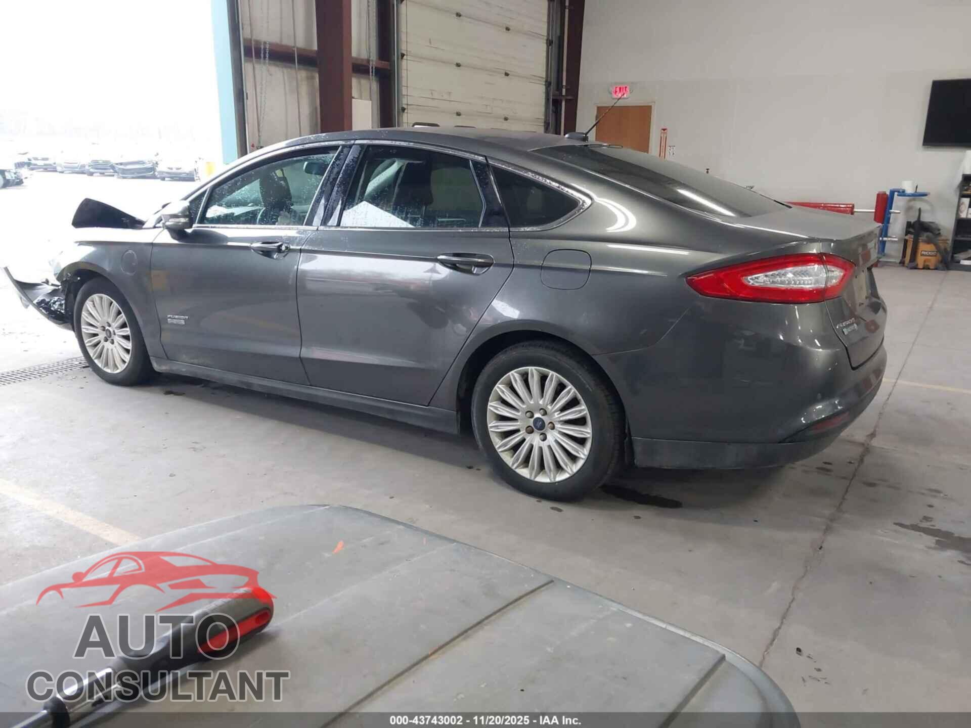 FORD FUSION ENERGI 2016 - 3FA6P0PU7GR190815