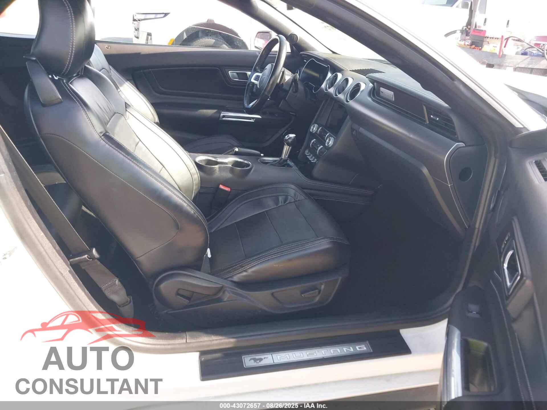 FORD MUSTANG 2021 - 1FATP8UH4M5114475