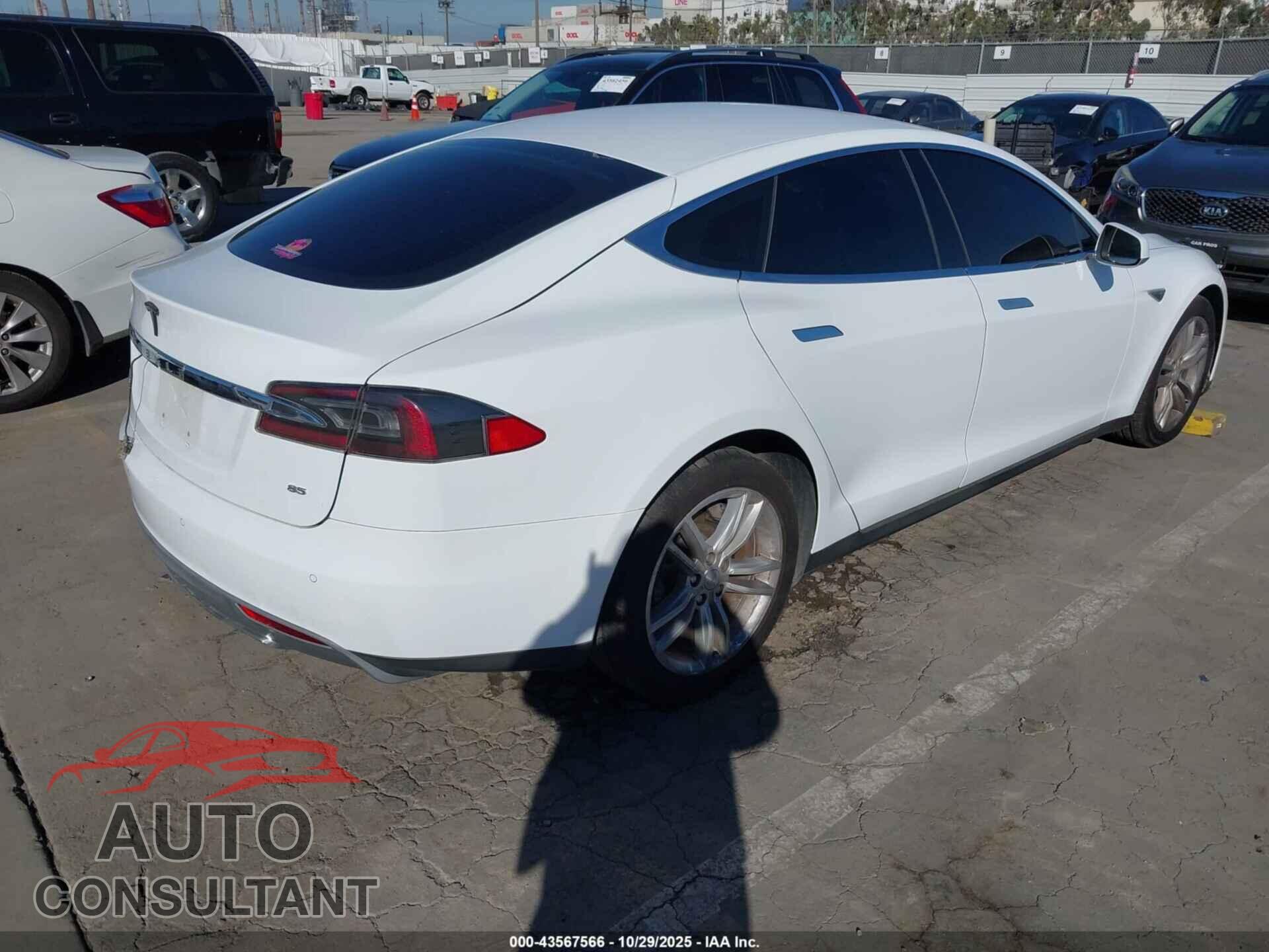 TESLA MODEL S 2013 - 5YJSA1CN3DFP22010