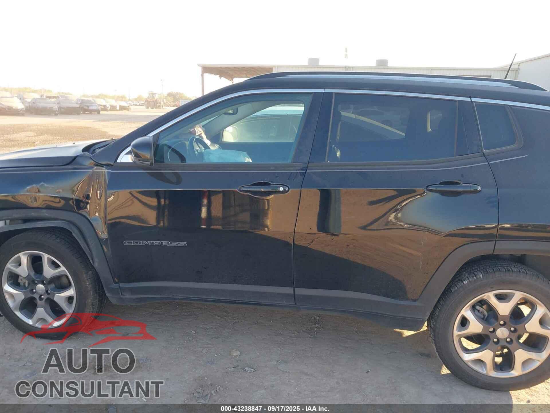JEEP COMPASS 2020 - 3C4NJDCB7LT142313