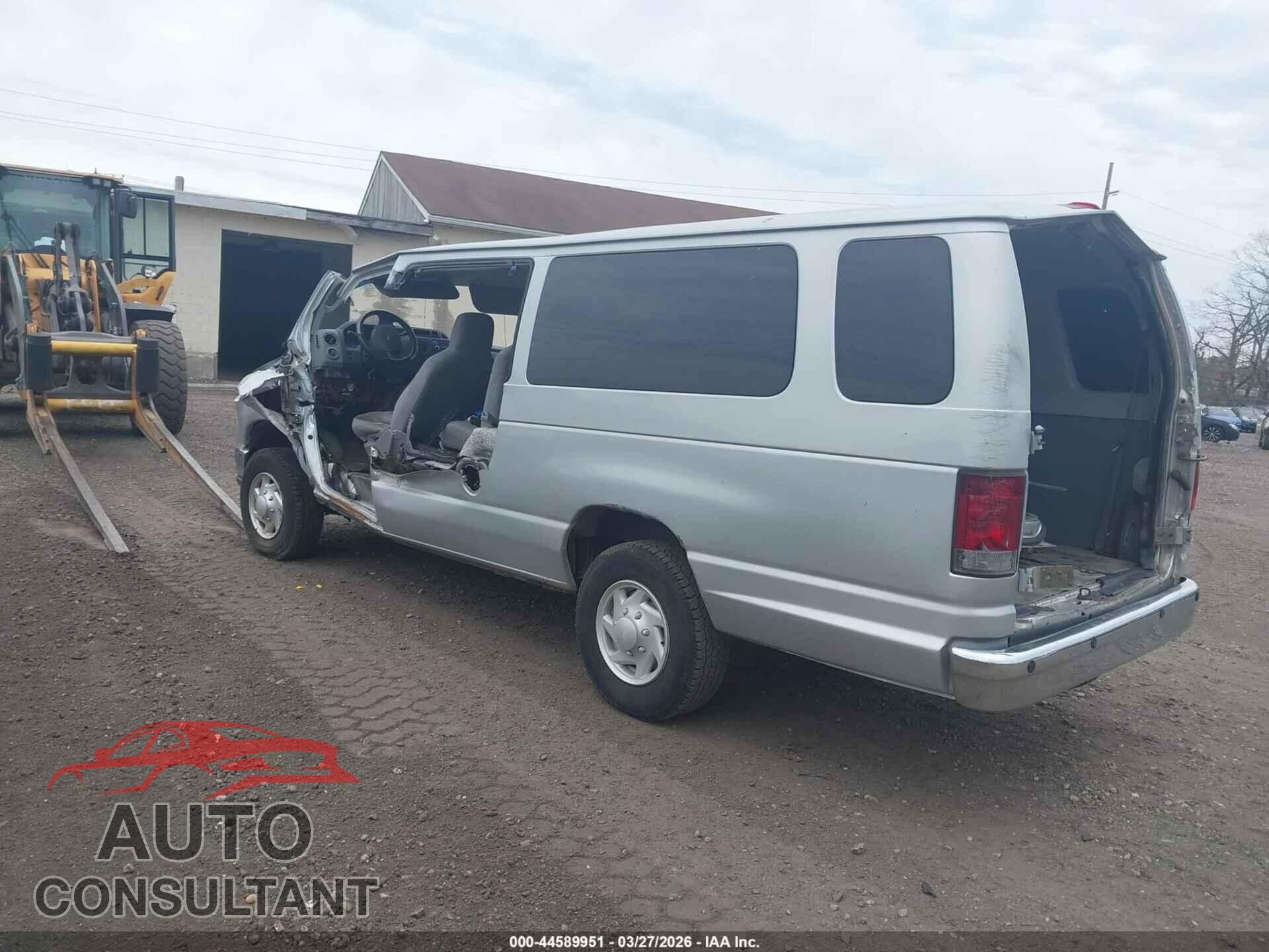 FORD E-350 SUPER DUTY 2011 - 1FBSS3BL9BDA85237