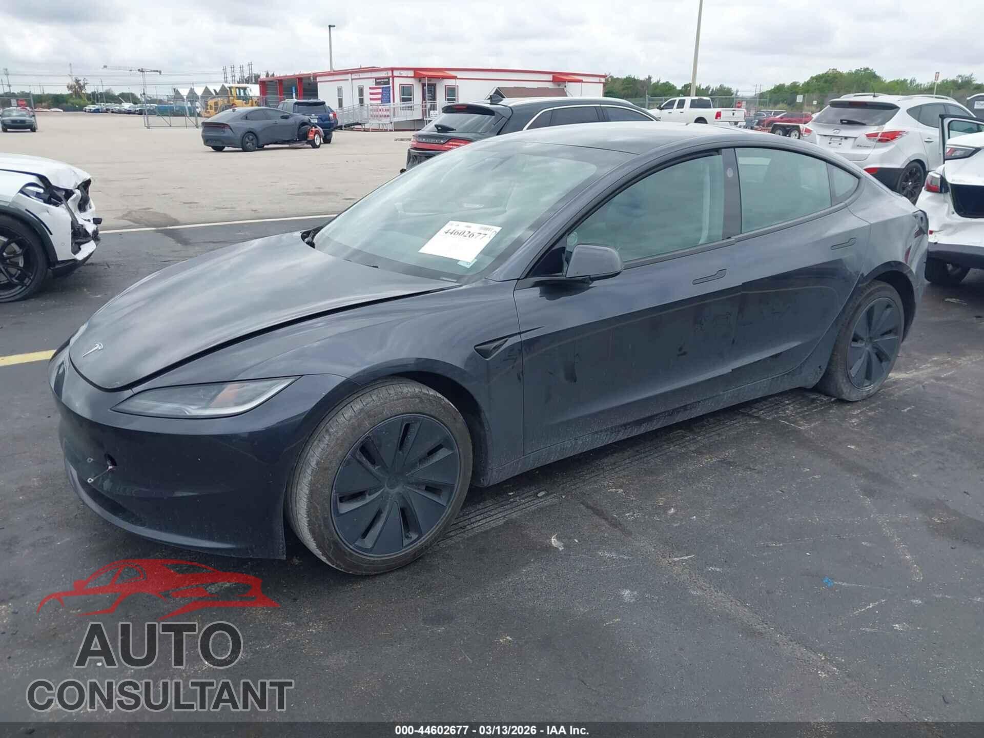 TESLA MODEL 3 2025 - 5YJ3E1EA0SF894267
