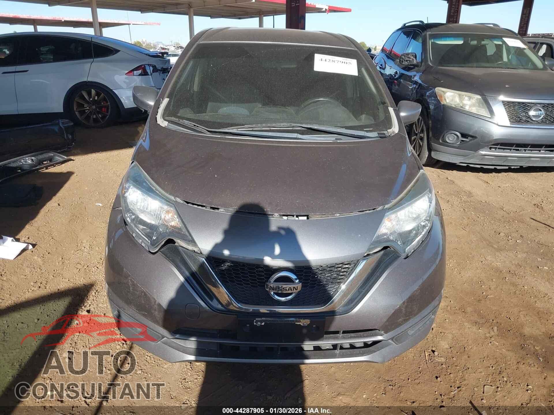 NISSAN VERSA NOTE 2017 - 3N1CE2CP1HL363637