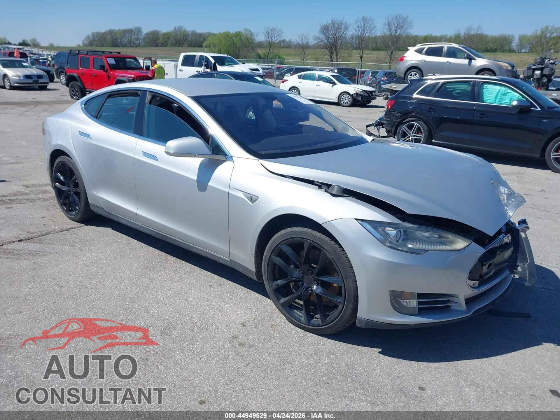 TESLA MODEL S 2013 - 5YJSA1CN6DFP23149