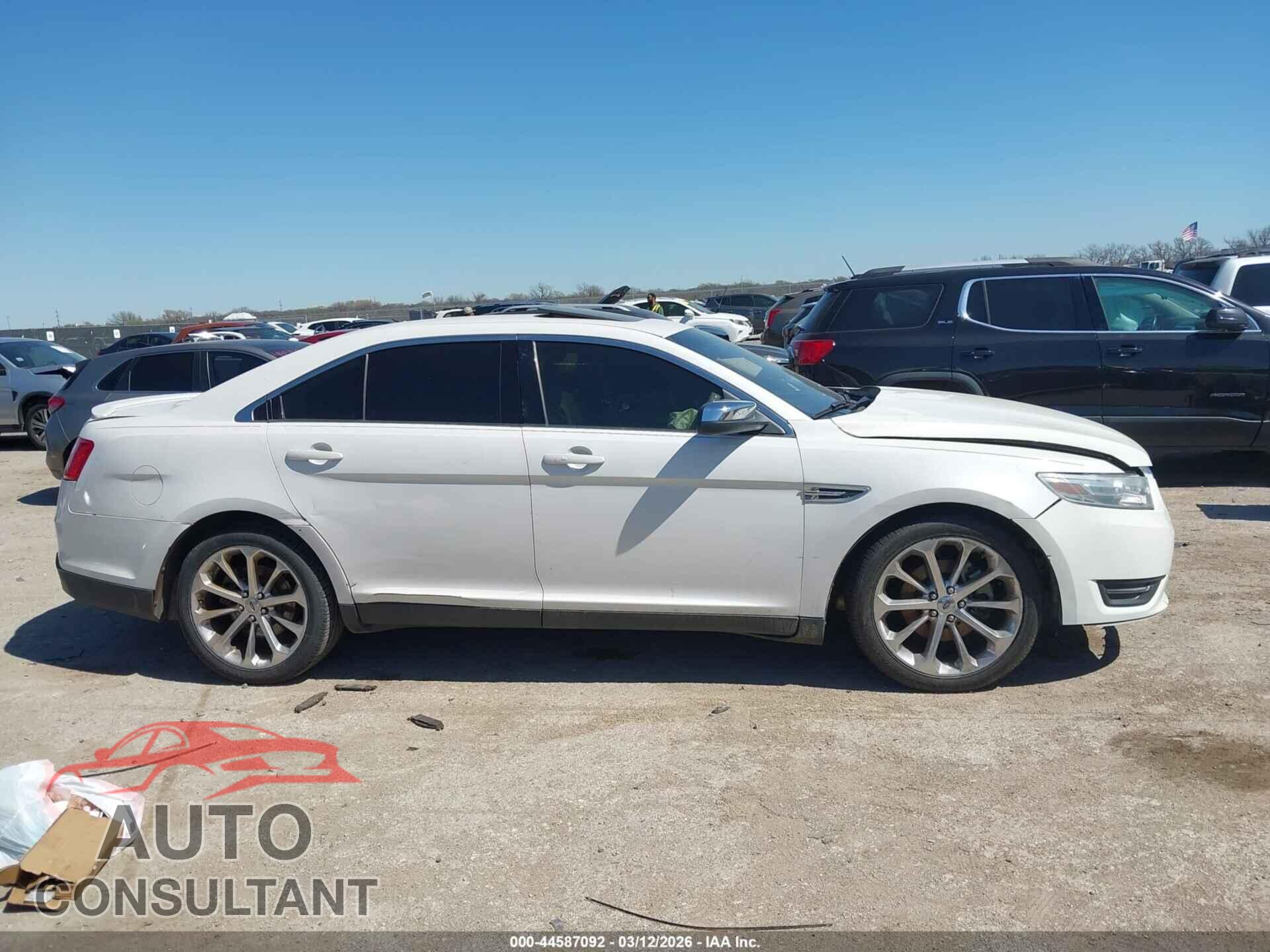 FORD TAURUS 2014 - 1FAHP2F84EG119018