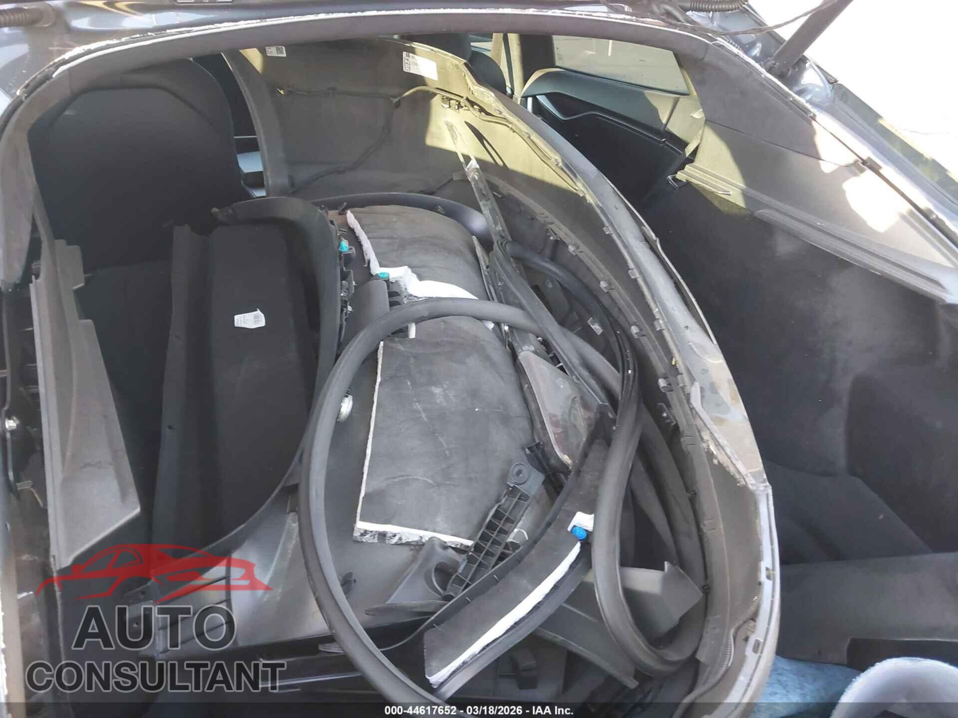 TESLA MODEL S 2020 - 5YJSA1E29LF396845