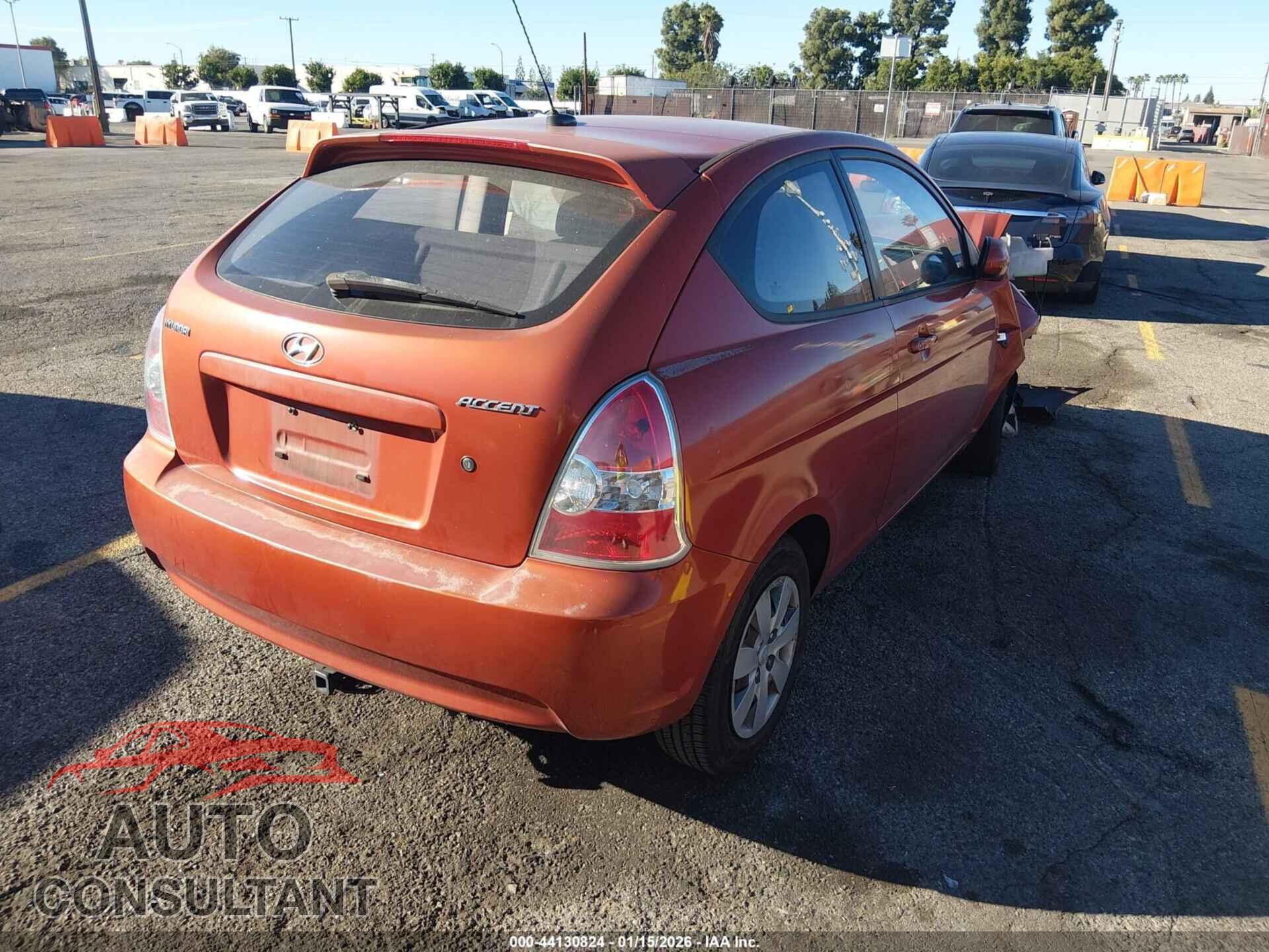 HYUNDAI ACCENT 2011 - KMHCM3AC3BU188838