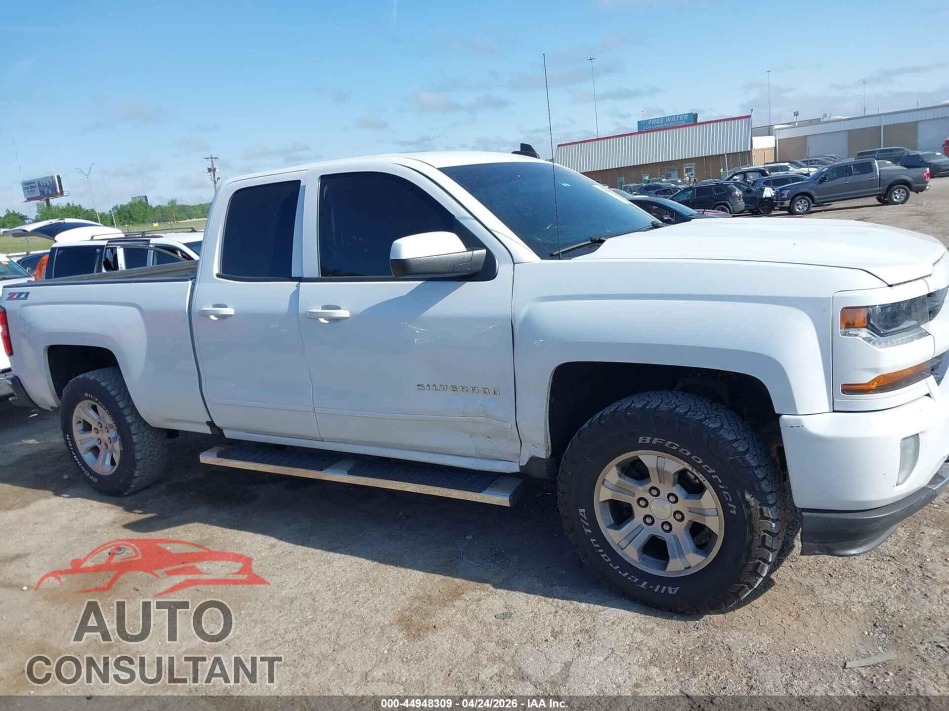 CHEVROLET SILVERADO 1500 2017 - 1GCVKREC4HZ347345