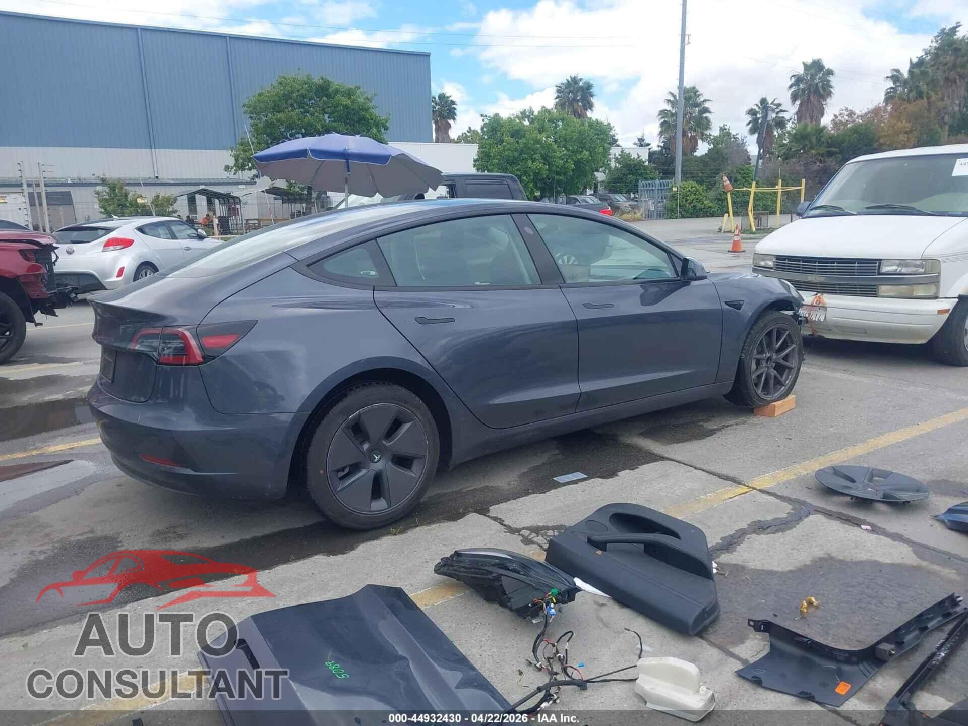 TESLA MODEL 3 2023 - 5YJ3E1EA3PF623825