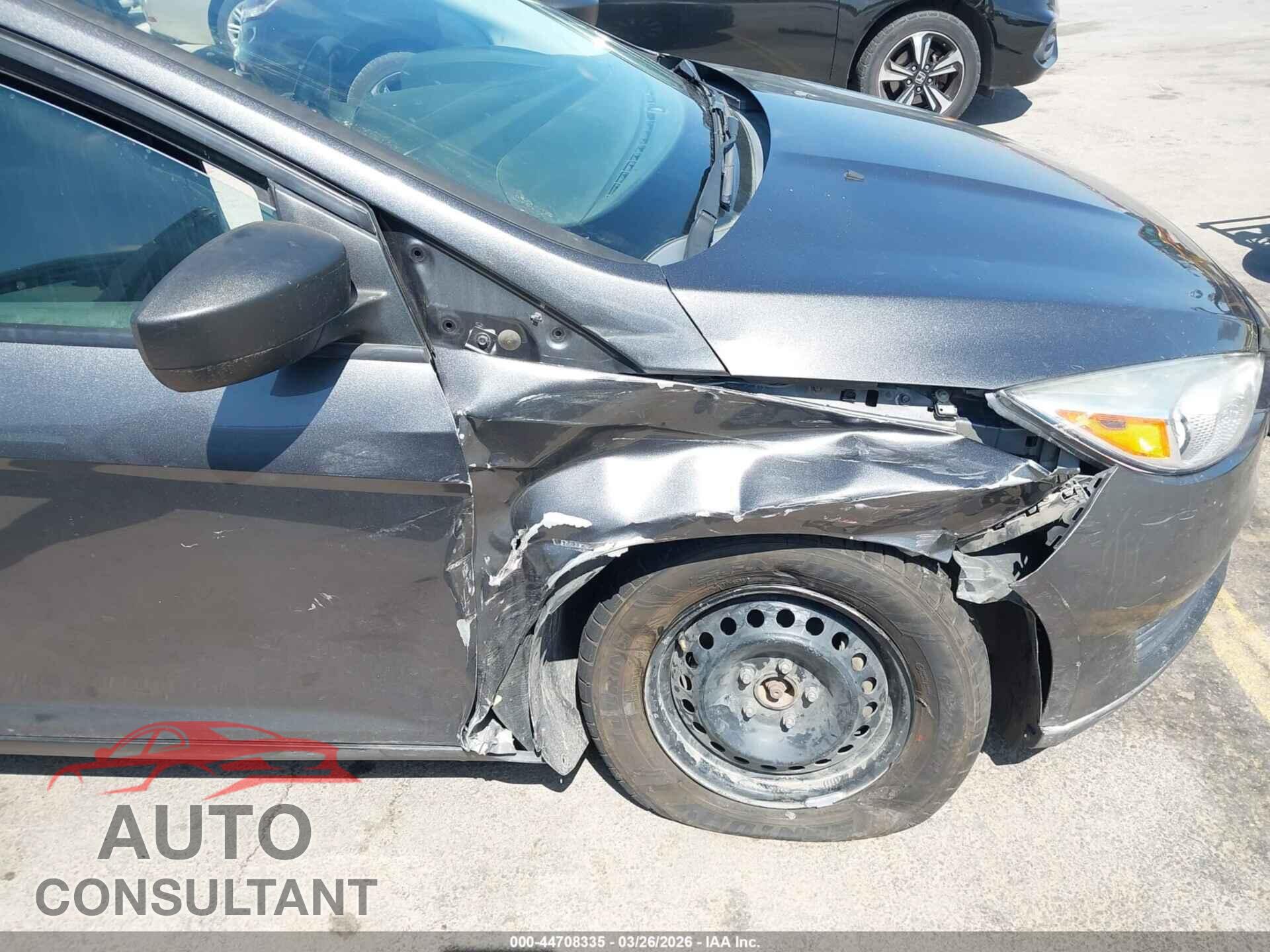 FORD FOCUS 2018 - 1FADP3E20JL240499