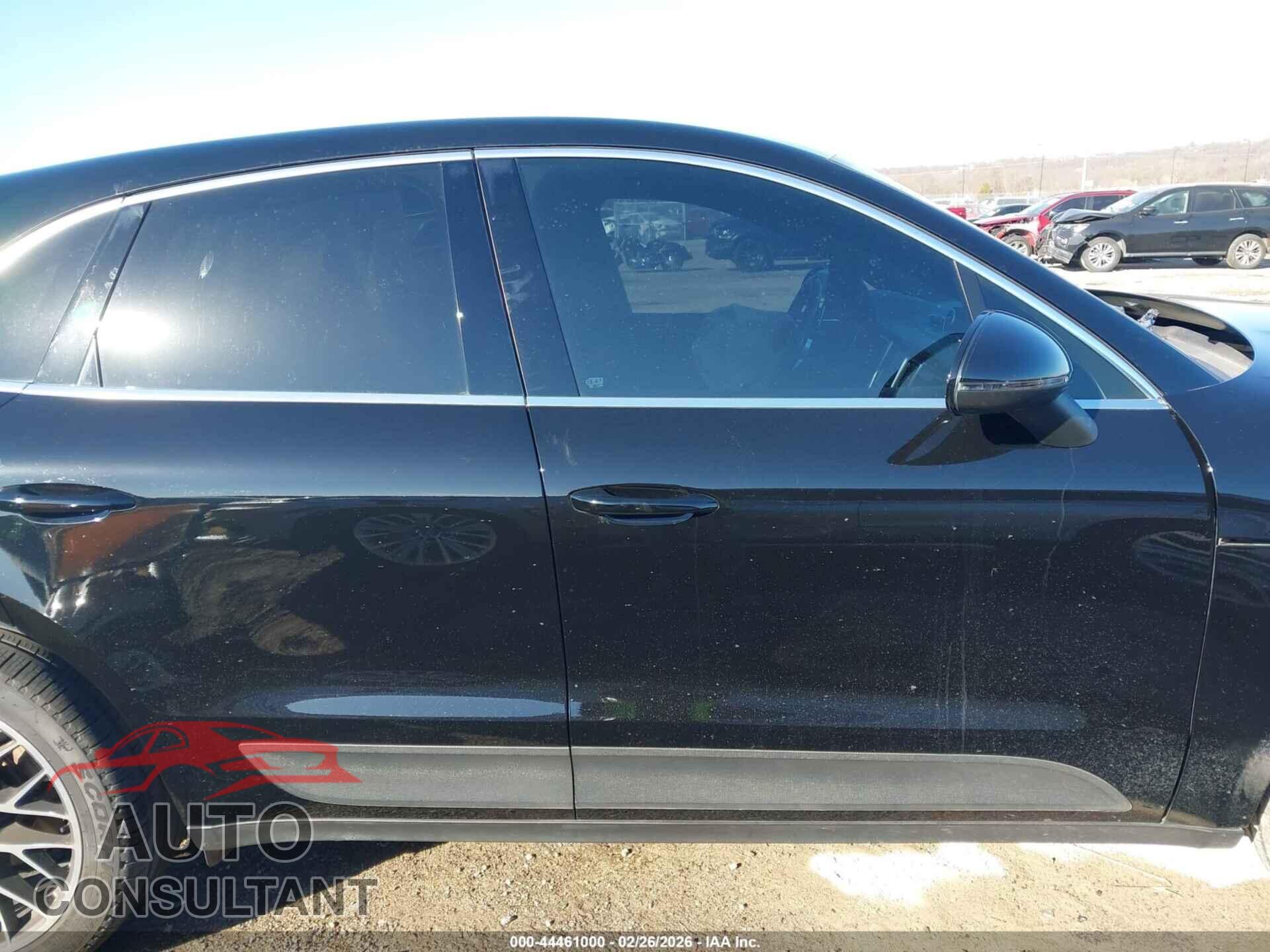 PORSCHE MACAN 2015 - WP1AB2A52FLB60021
