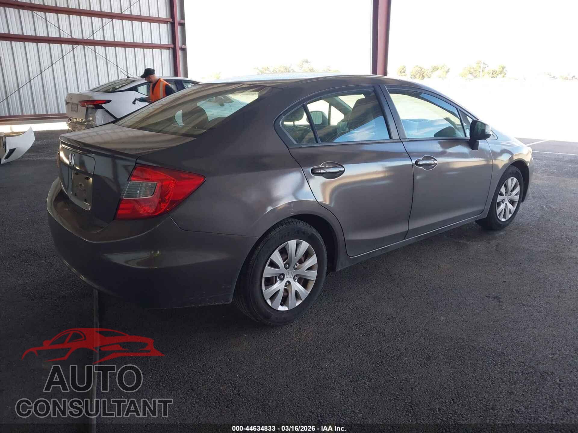HONDA CIVIC 2012 - 2HGFB2F51CH555060