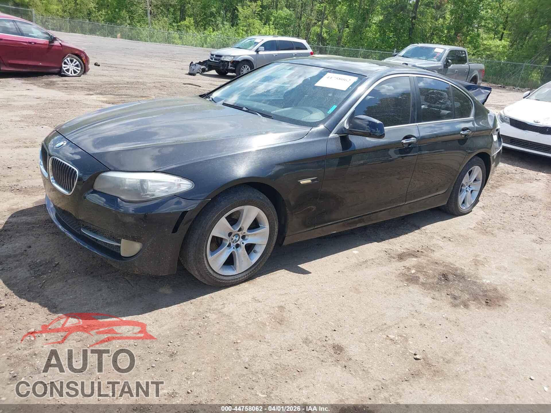 BMW 528I 2011 - WBAFR1C50BDS36234