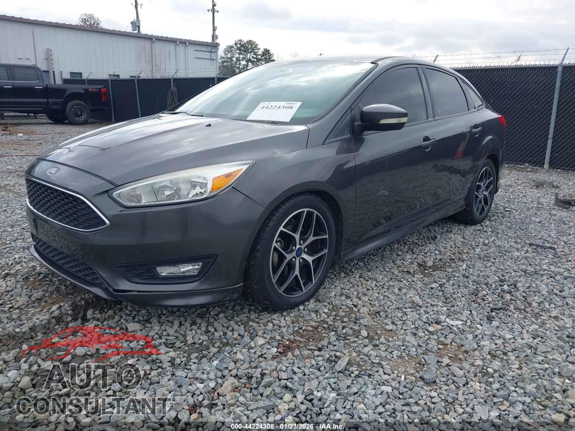 FORD FOCUS 2016 - 1FADP3F22GL234517