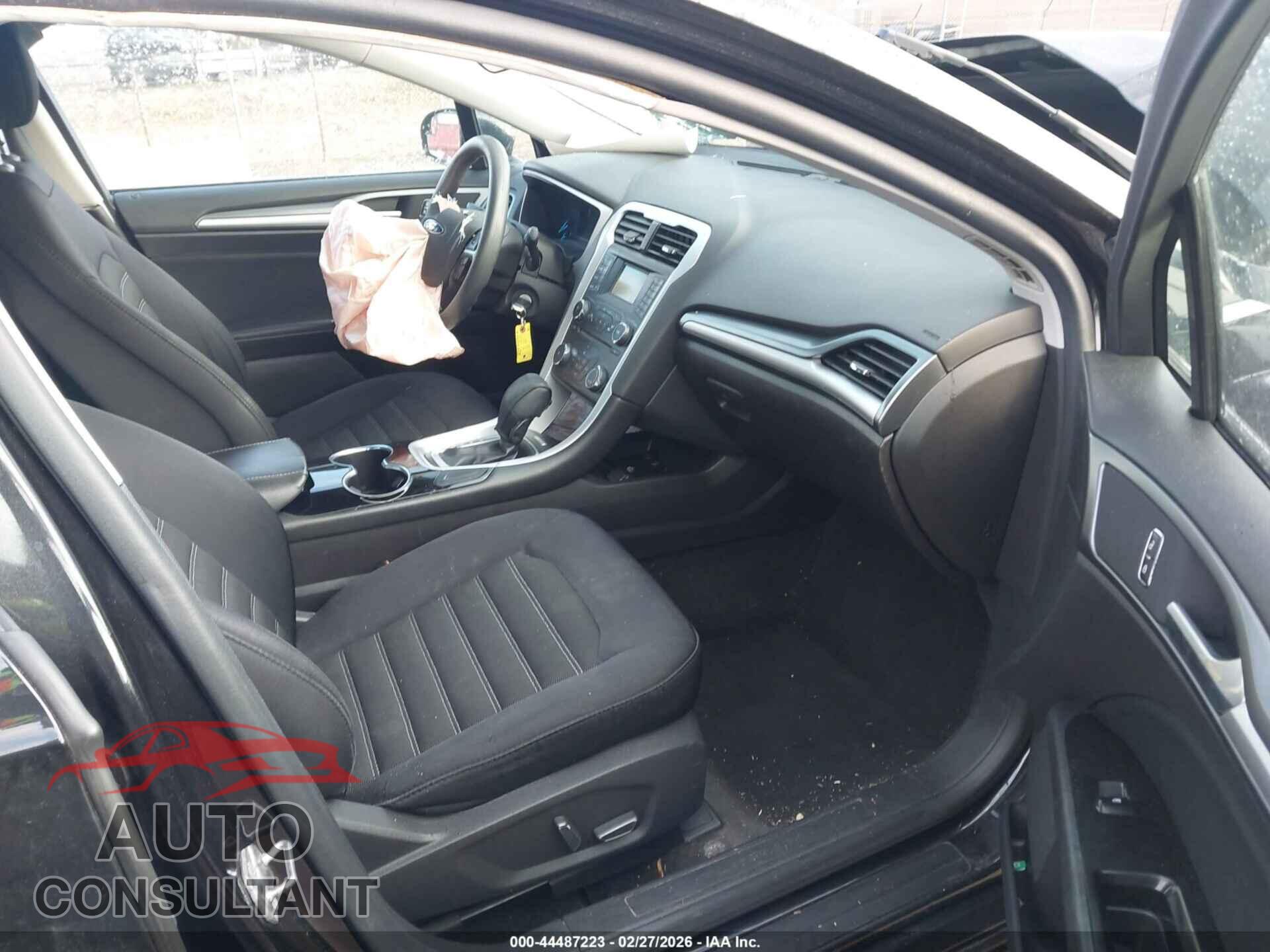 FORD FUSION 2015 - 3FA6P0H79FR166006