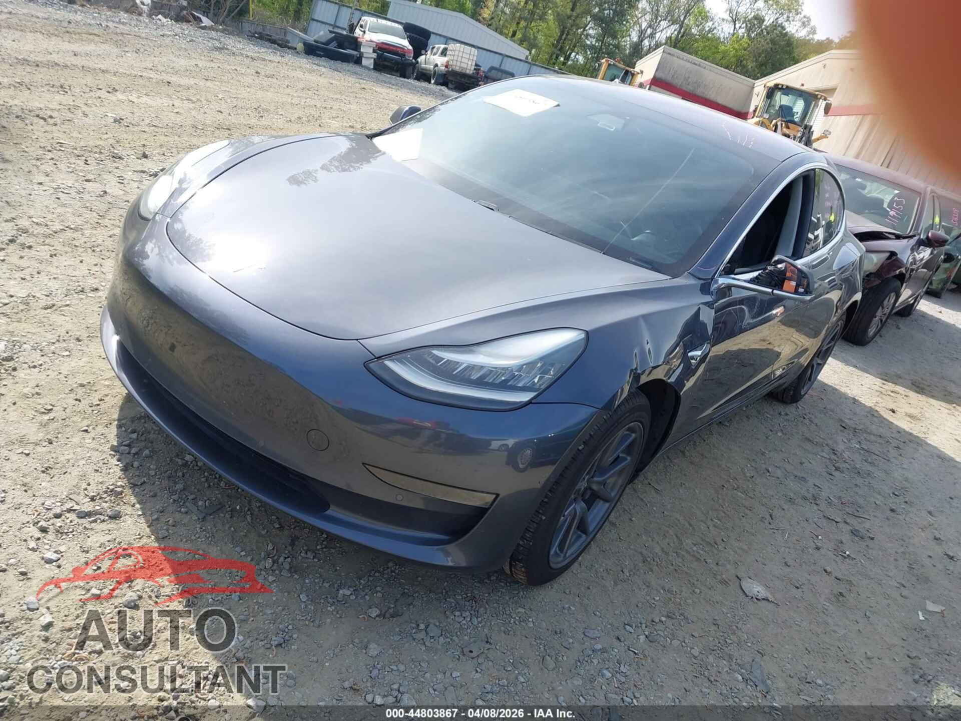 TESLA MODEL 3 2018 - 5YJ3E1EA0JF158122