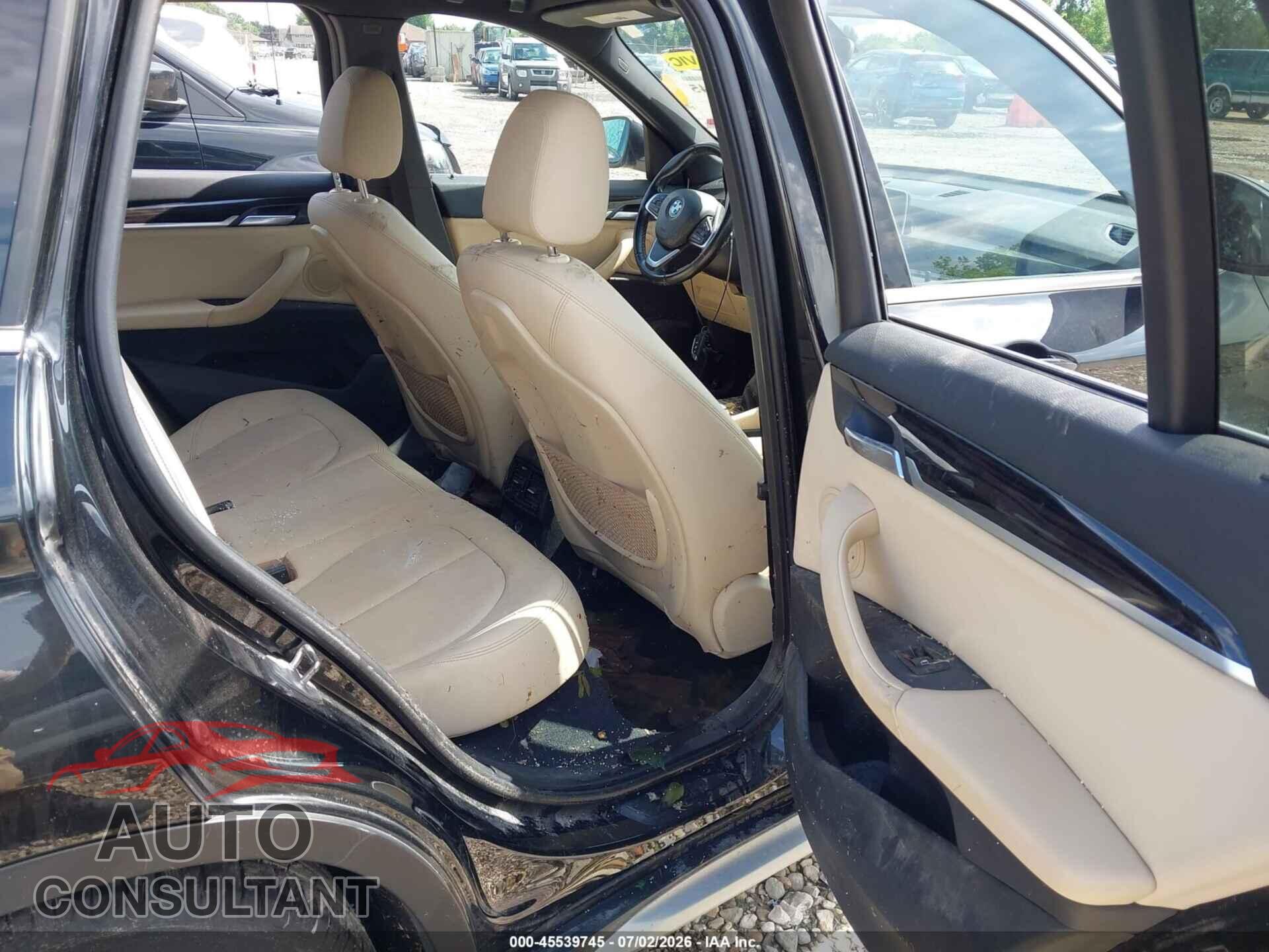 BMW X1 2018 - WBXHT3C39J5F88198