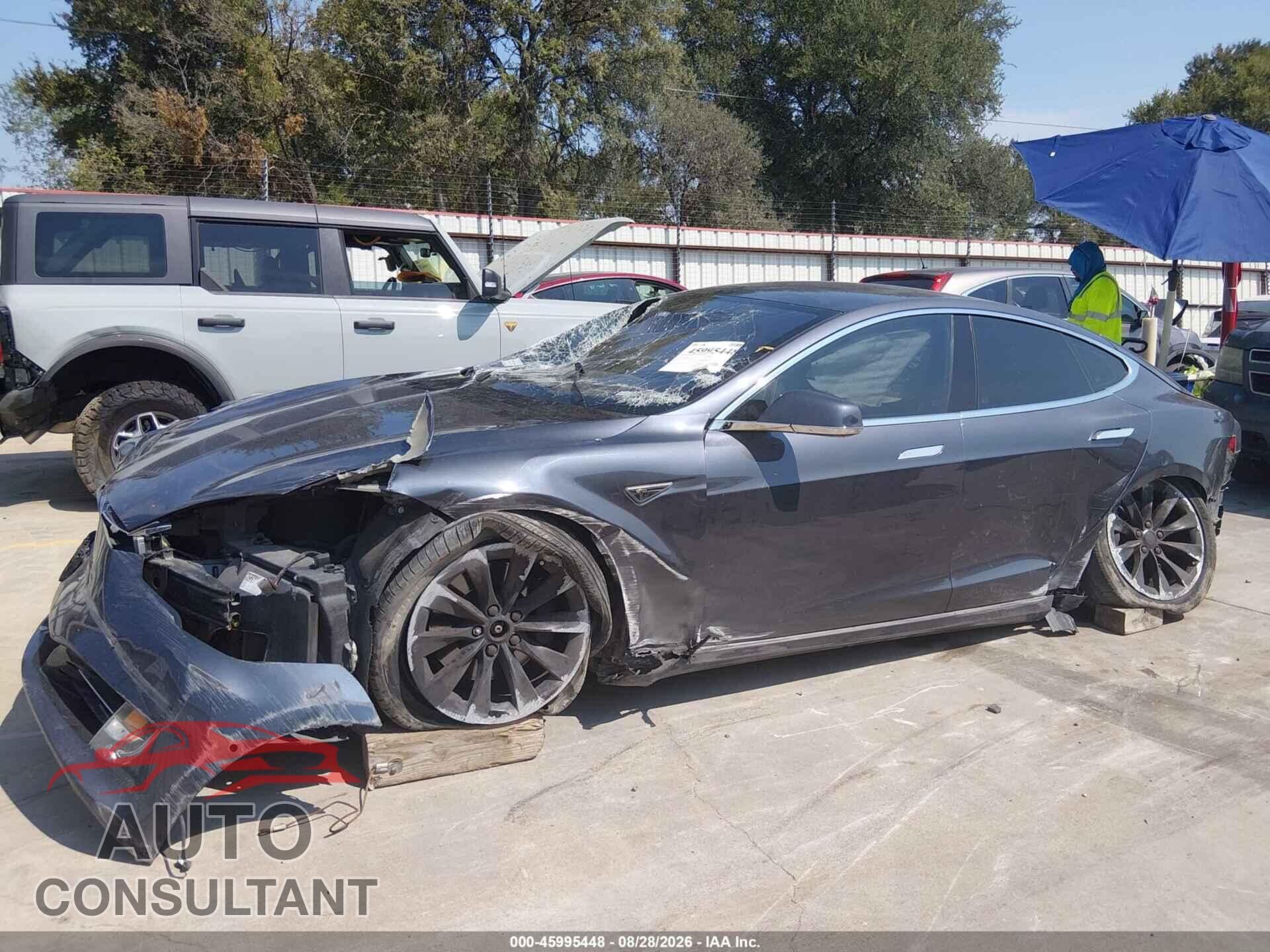 TESLA MODEL S 2016 - 5YJSA1E28GF129069