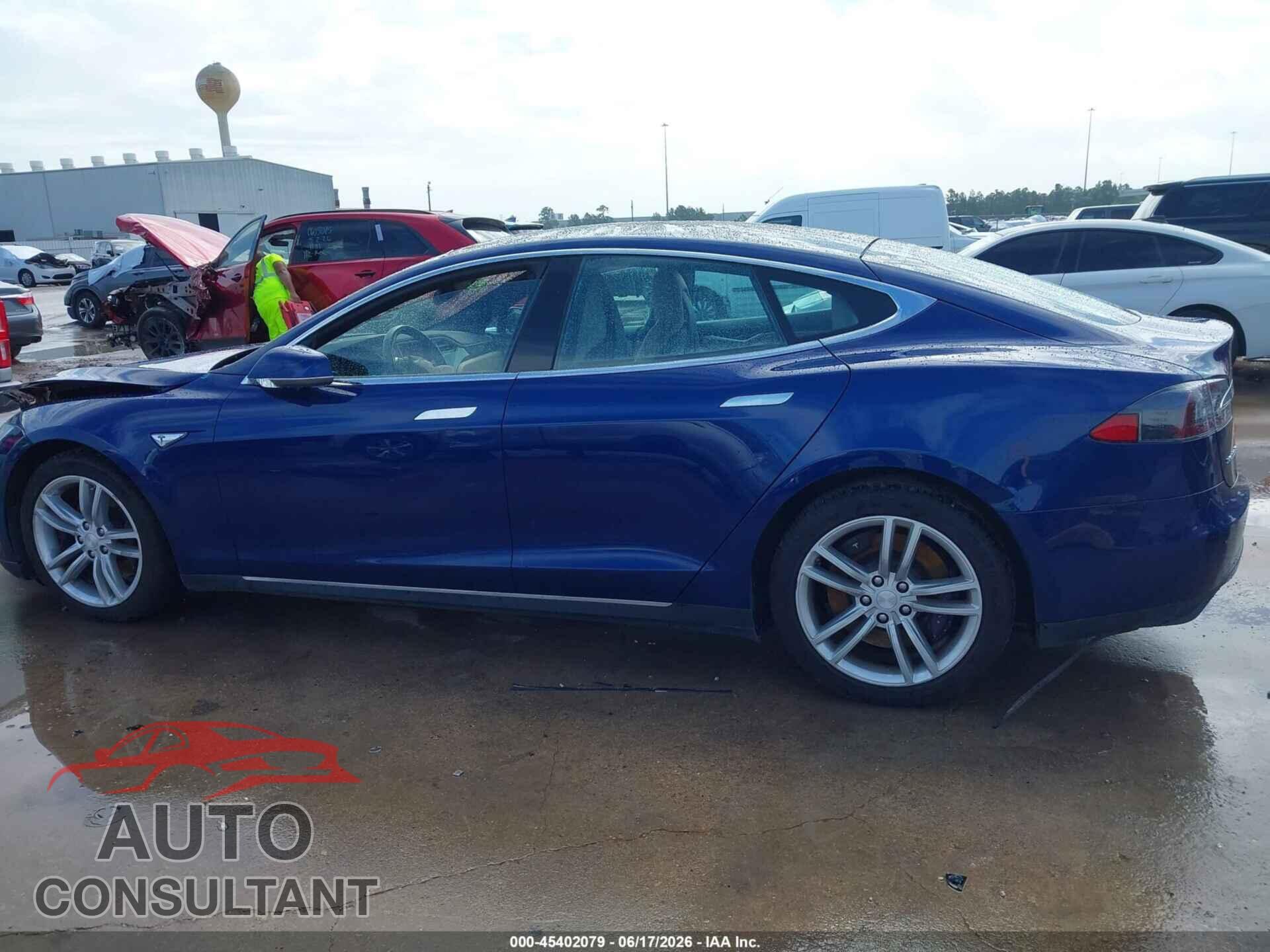 TESLA MODEL S 2015 - 5YJSA1H24FF093827