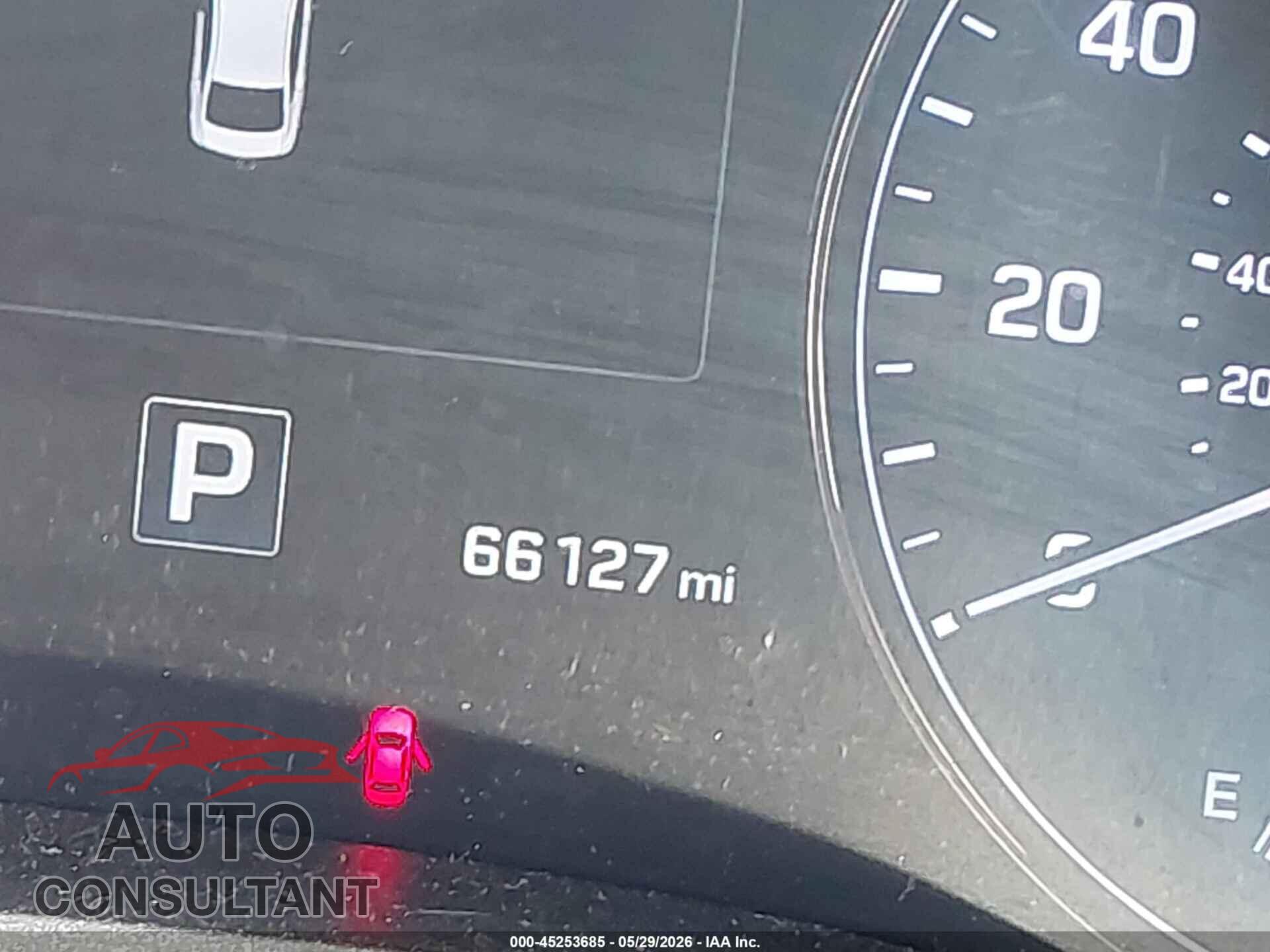 HYUNDAI GENESIS 2015 - KMHGN4JE8FU054838