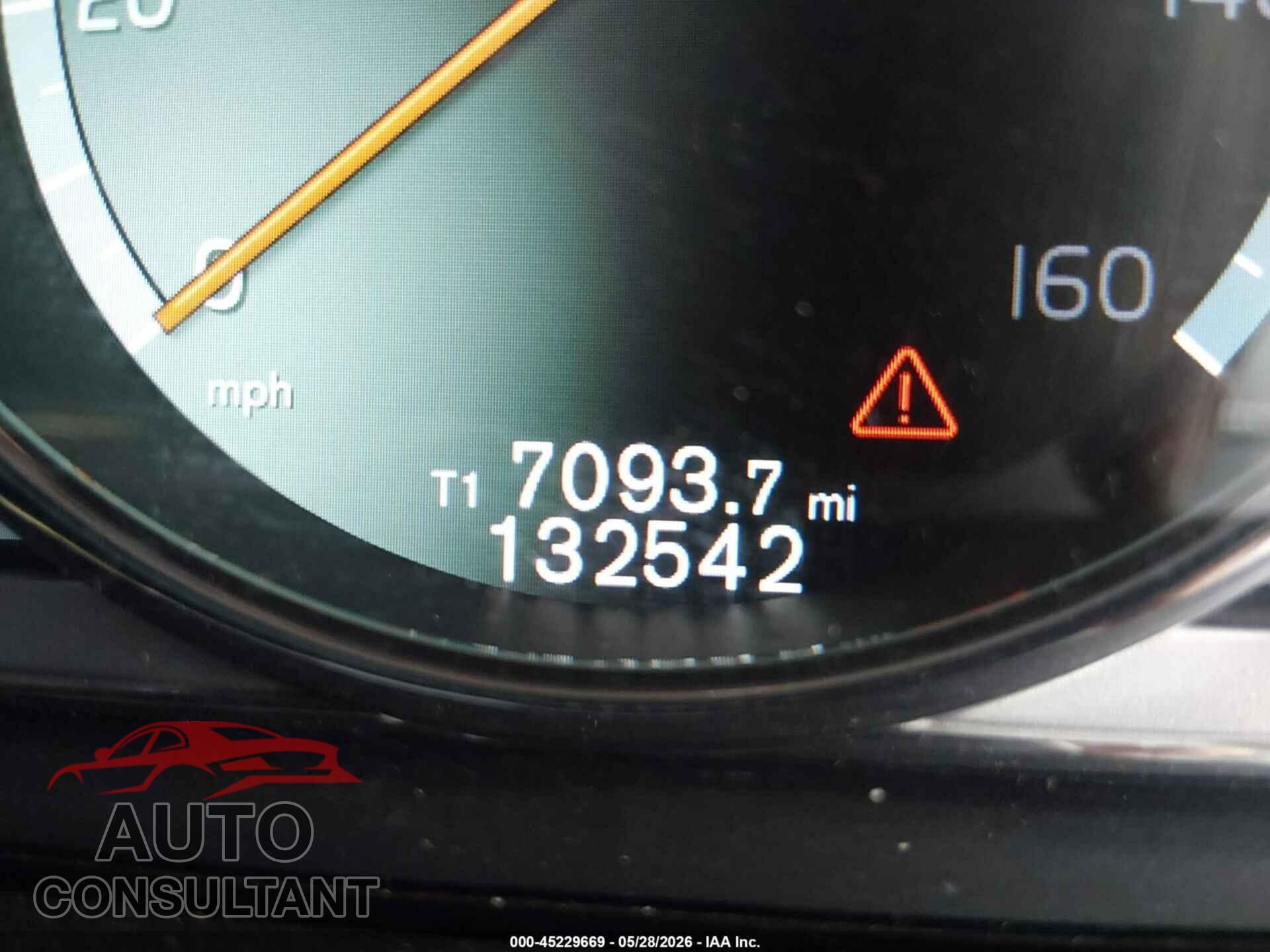 VOLVO XC60 2016 - YV4612RKXG2837681
