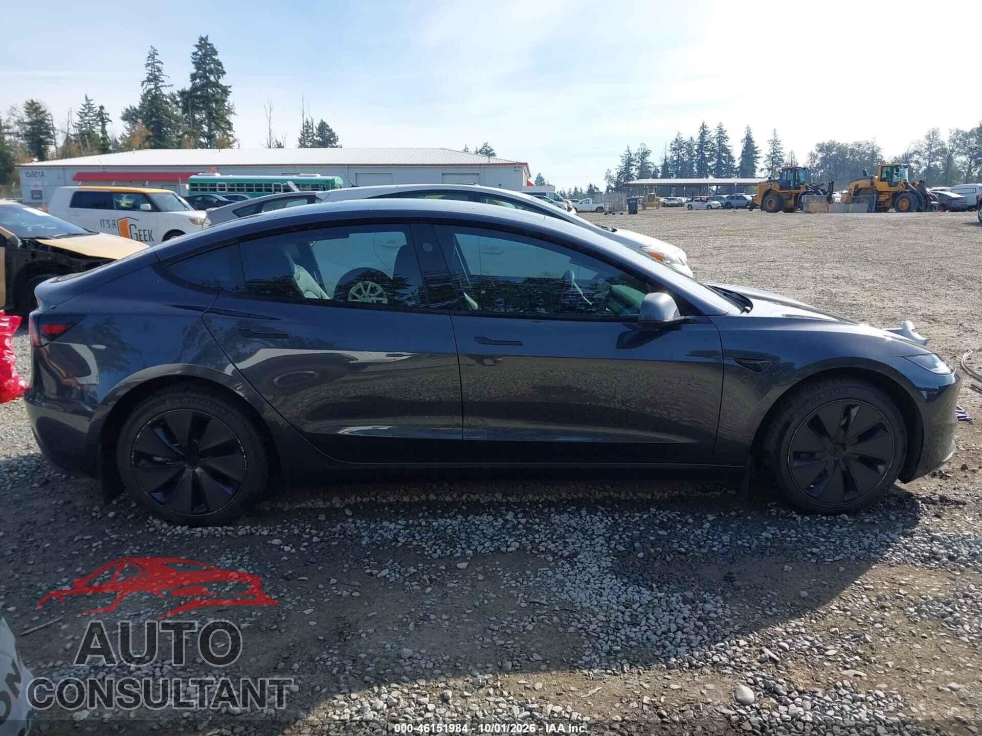 TESLA MODEL 3 2025 - 5YJ3E1EAXSF044257