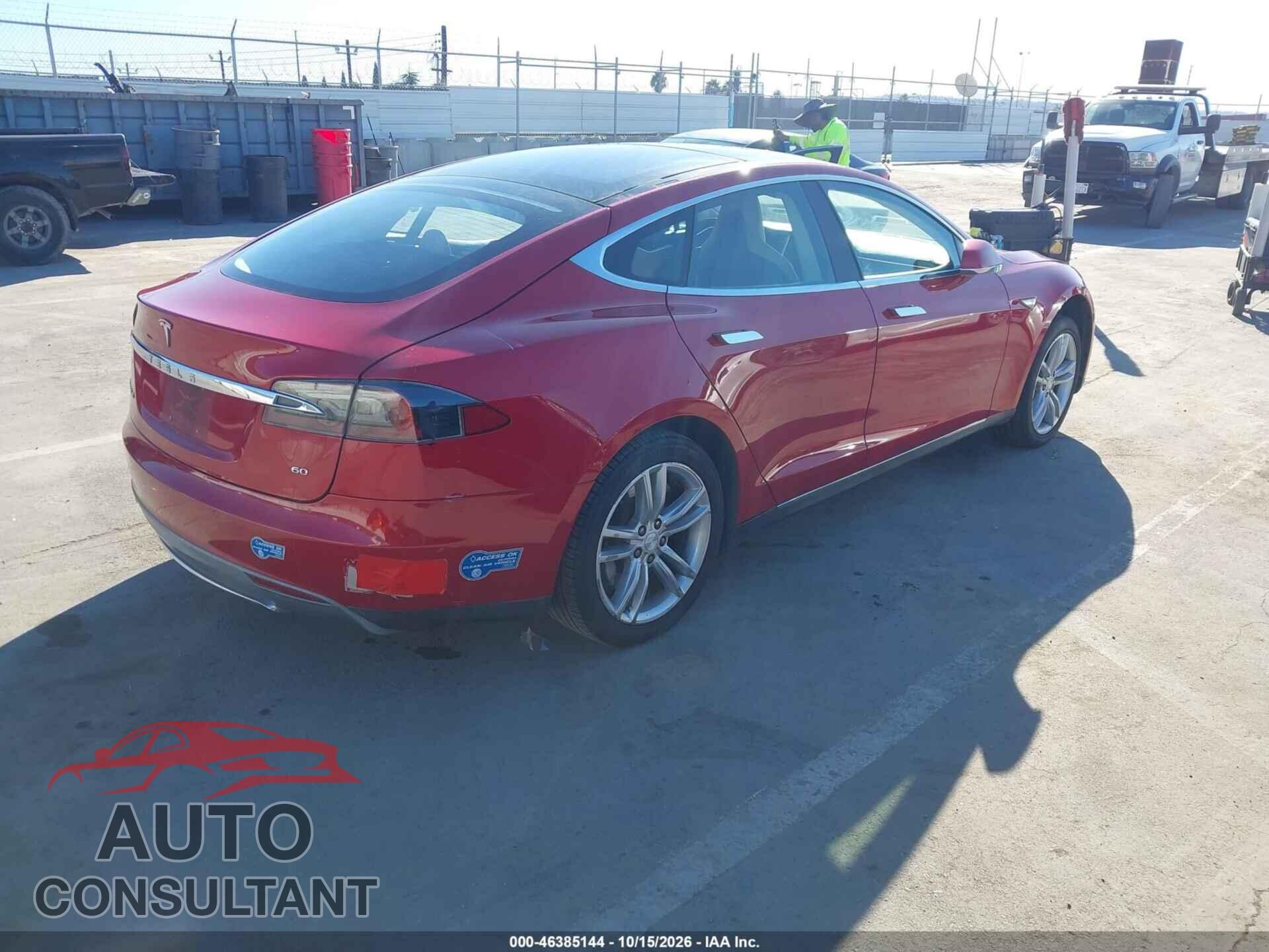TESLA MODEL S 2014 - 5YJSA1S10EFP49911