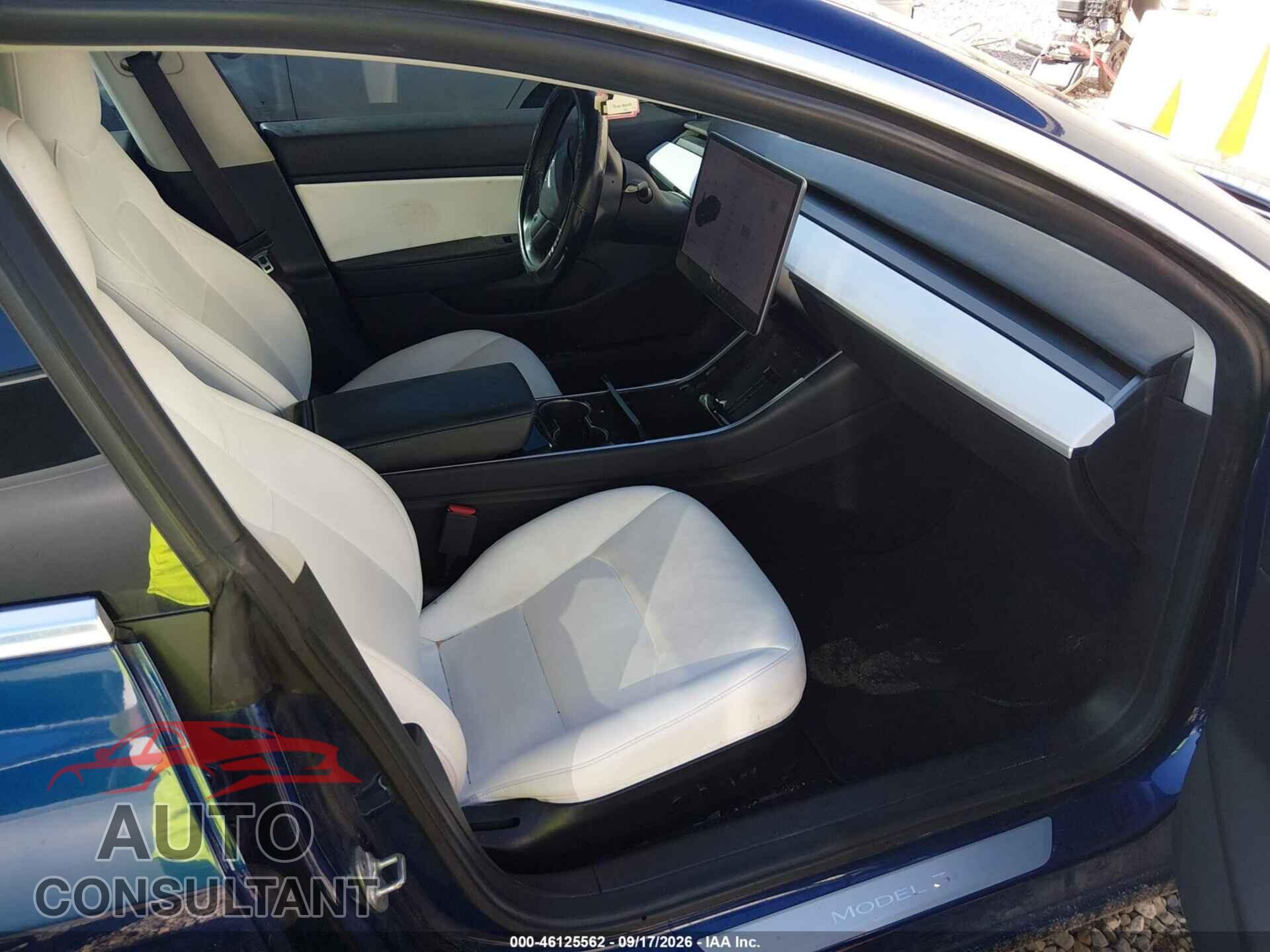 TESLA MODEL 3 2019 - 5YJ3E1EB3KF450549