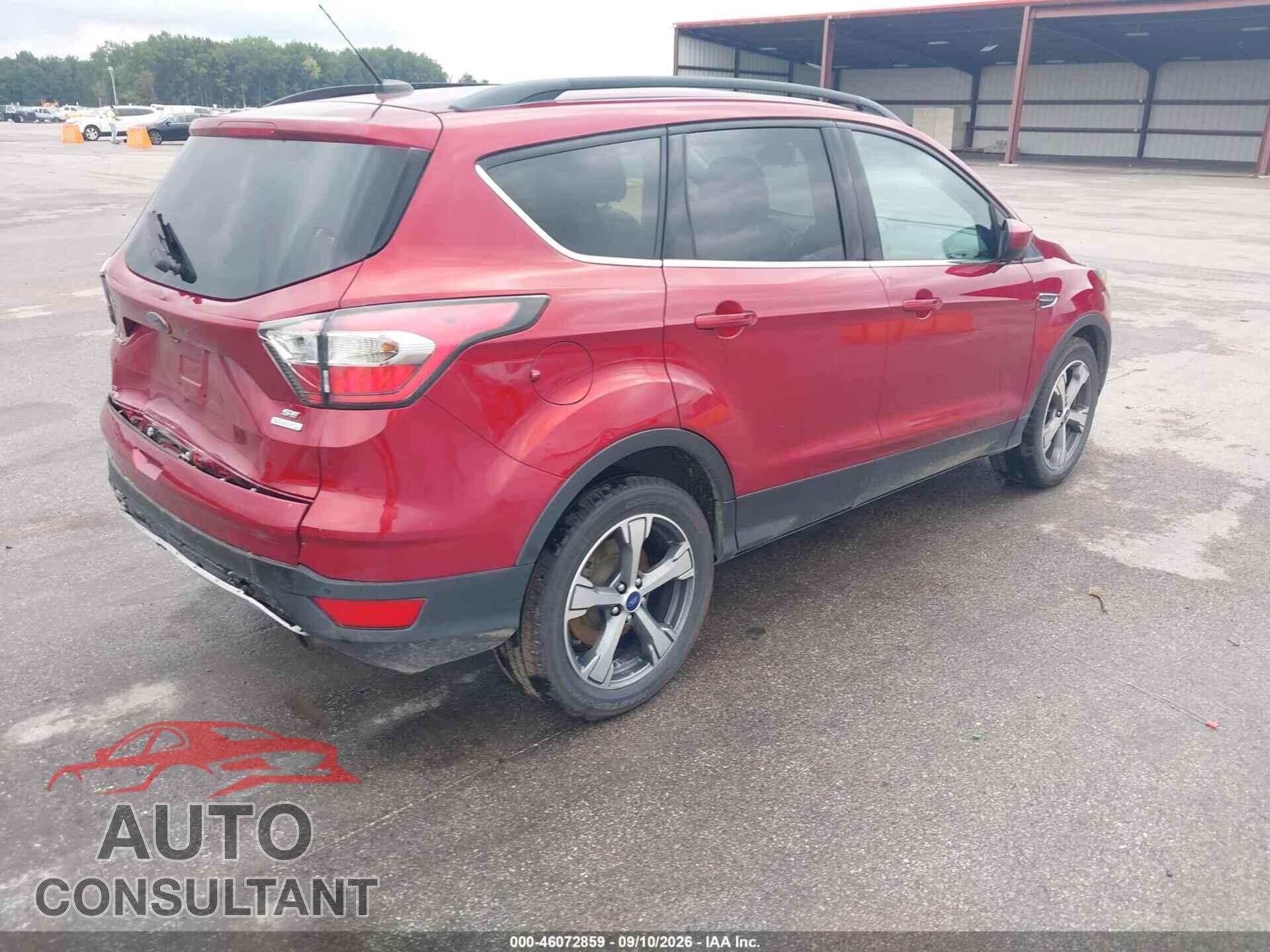 FORD ESCAPE 2017 - 1FMCU0GD7HUB00672