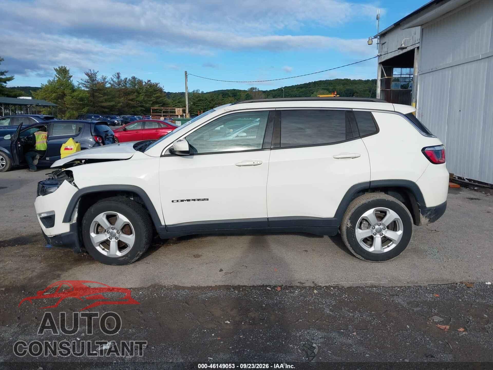 JEEP COMPASS 2018 - 3C4NJDBB1JT436157