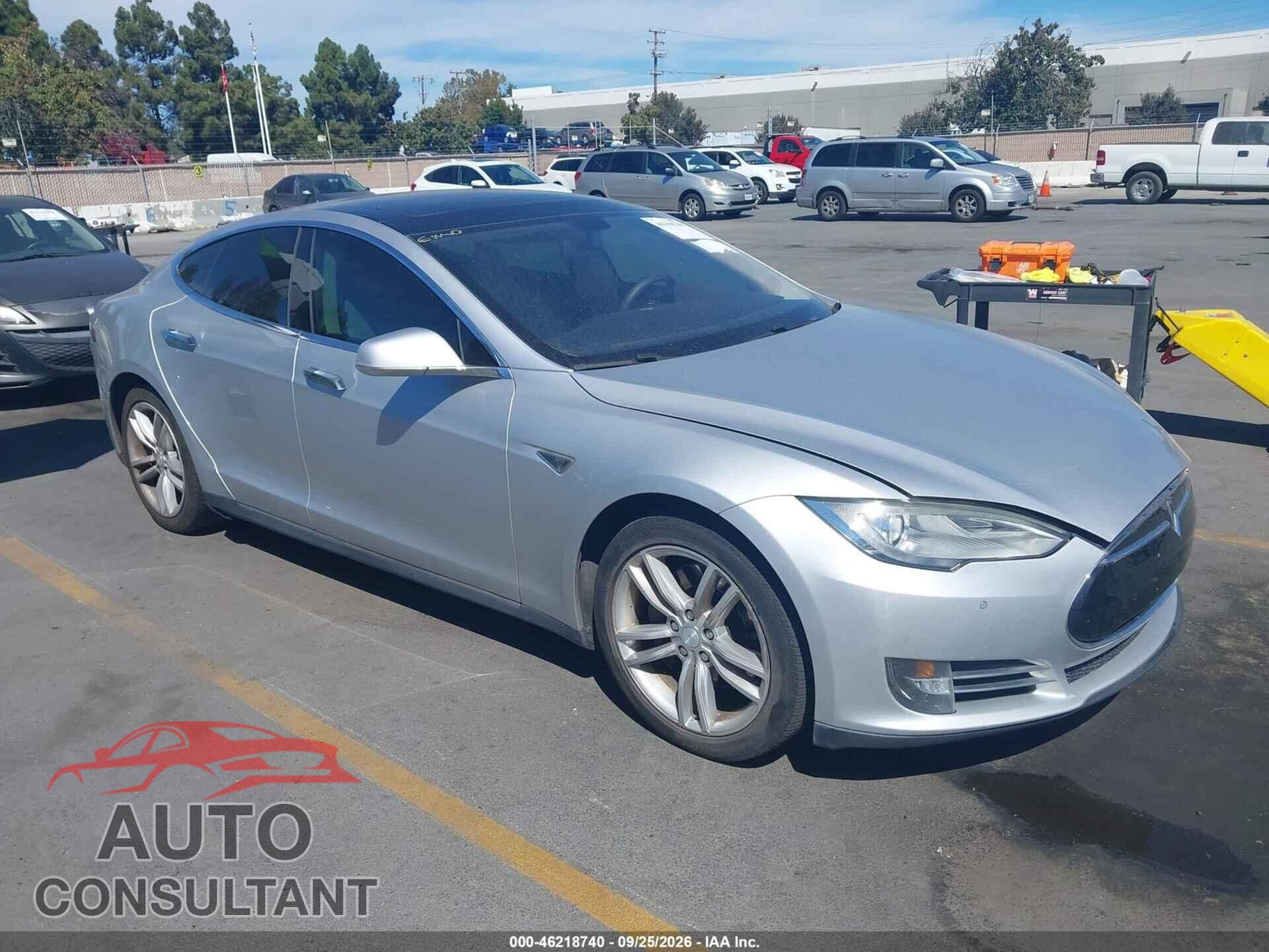 TESLA MODEL S 2013 - 5YJSA1CN2DFP26274