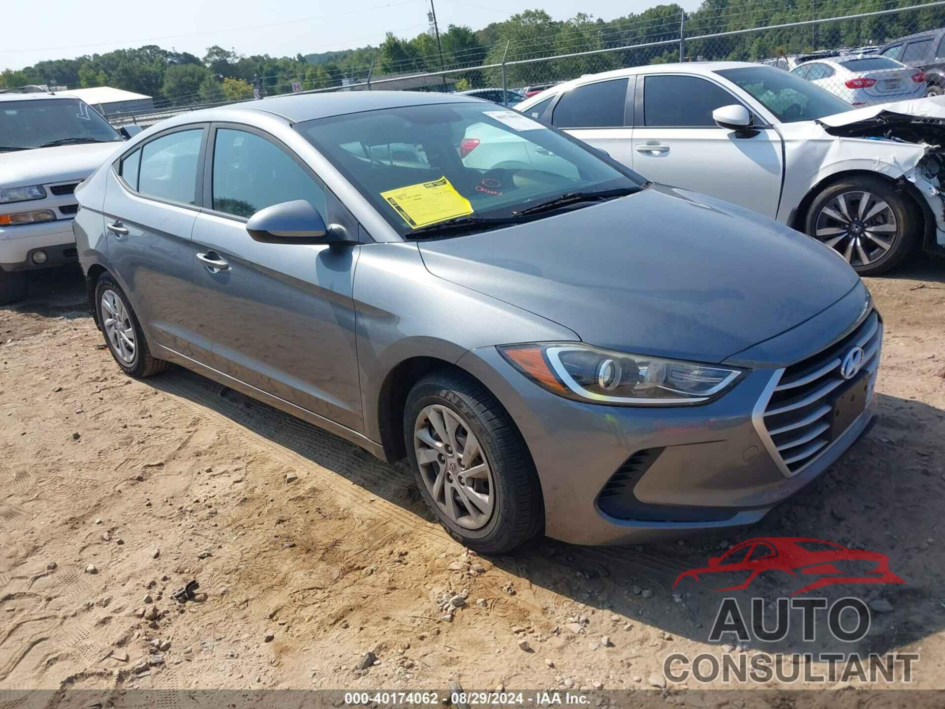 HYUNDAI ELANTRA 2017 - KMHD74LF4HU117746