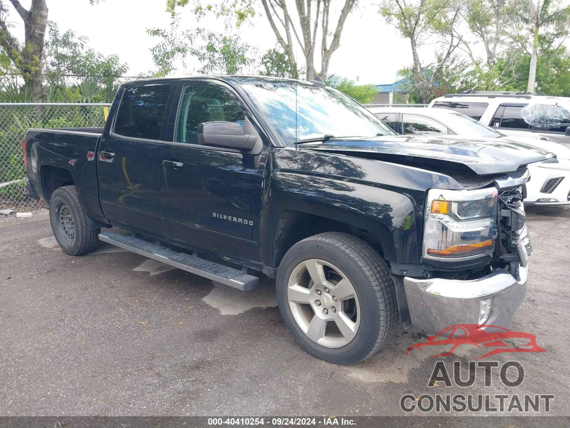 CHEVROLET SILVERADO 1500 2018 - 3GCPCREC8JG180421