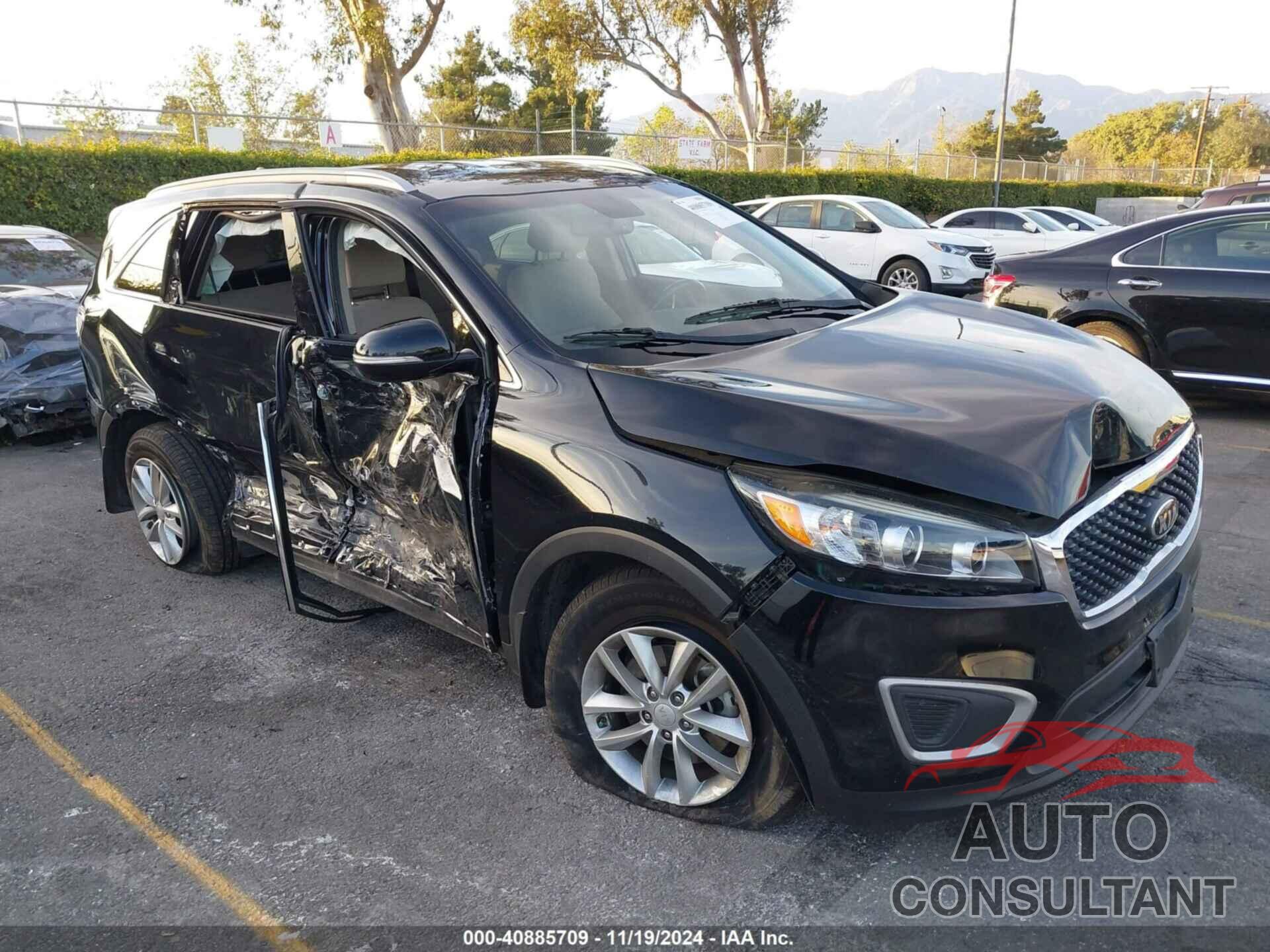 KIA SORENTO 2018 - 5XYPG4A3XJG419396