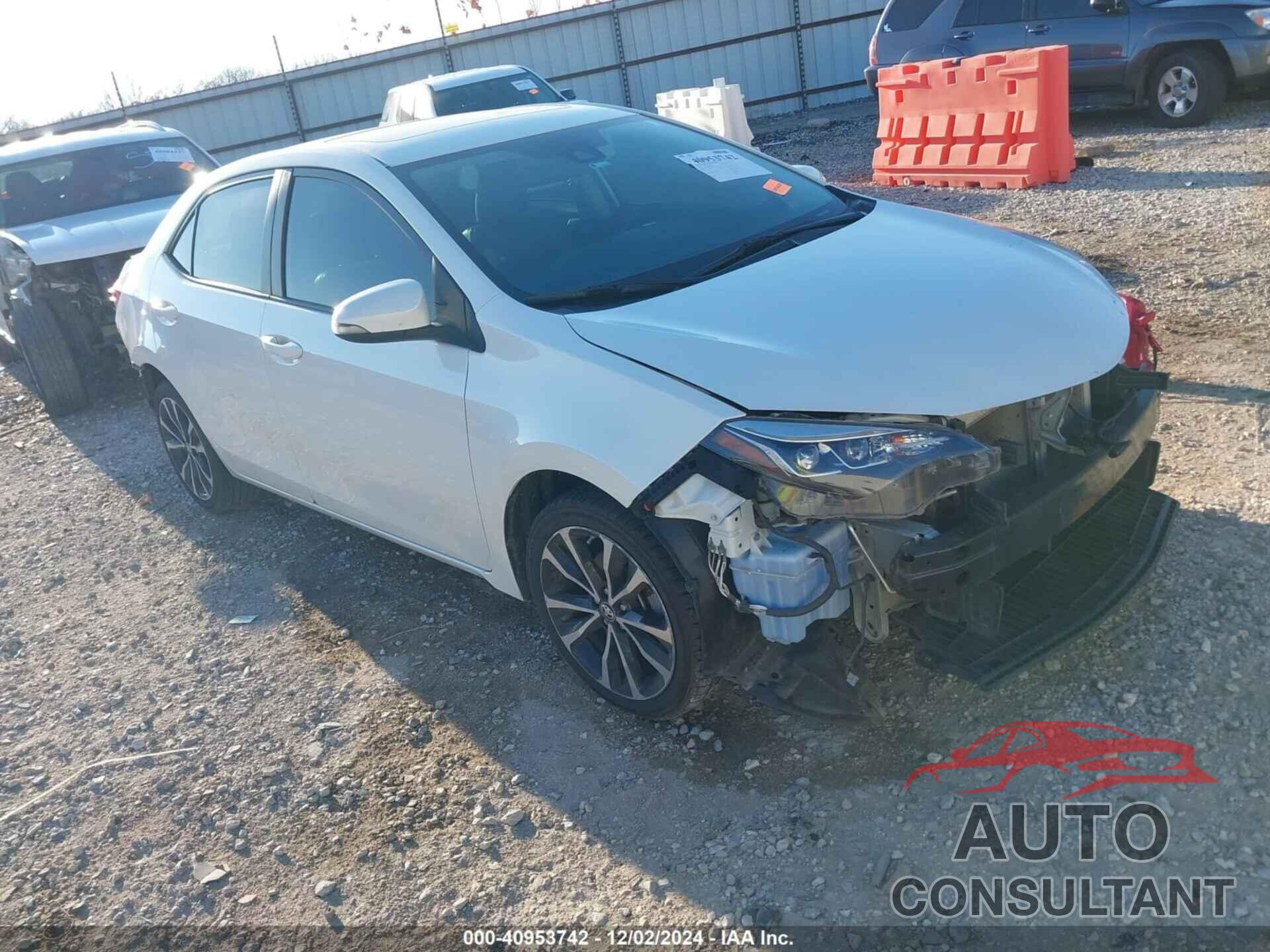 TOYOTA COROLLA 2018 - 5YFBURHE3JP808075