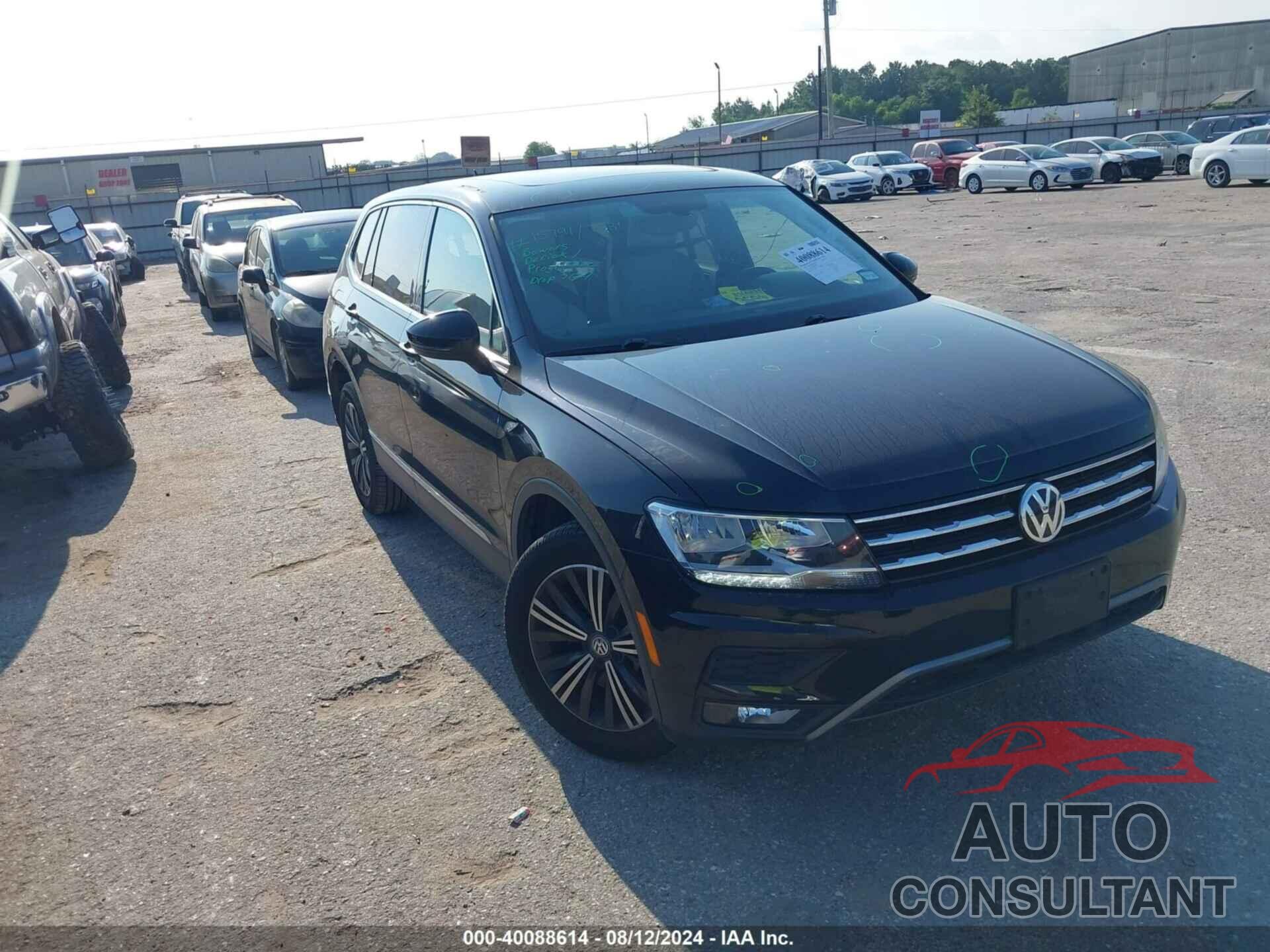 VOLKSWAGEN TIGUAN 2018 - 3VV3B7AX4JM091298