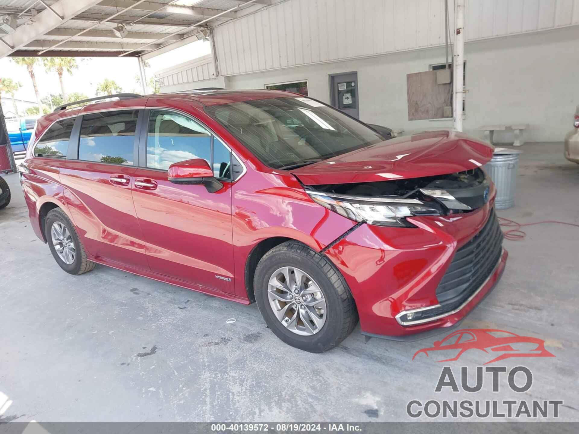 TOYOTA SIENNA 2021 - 5TDYRKEC5MS050628