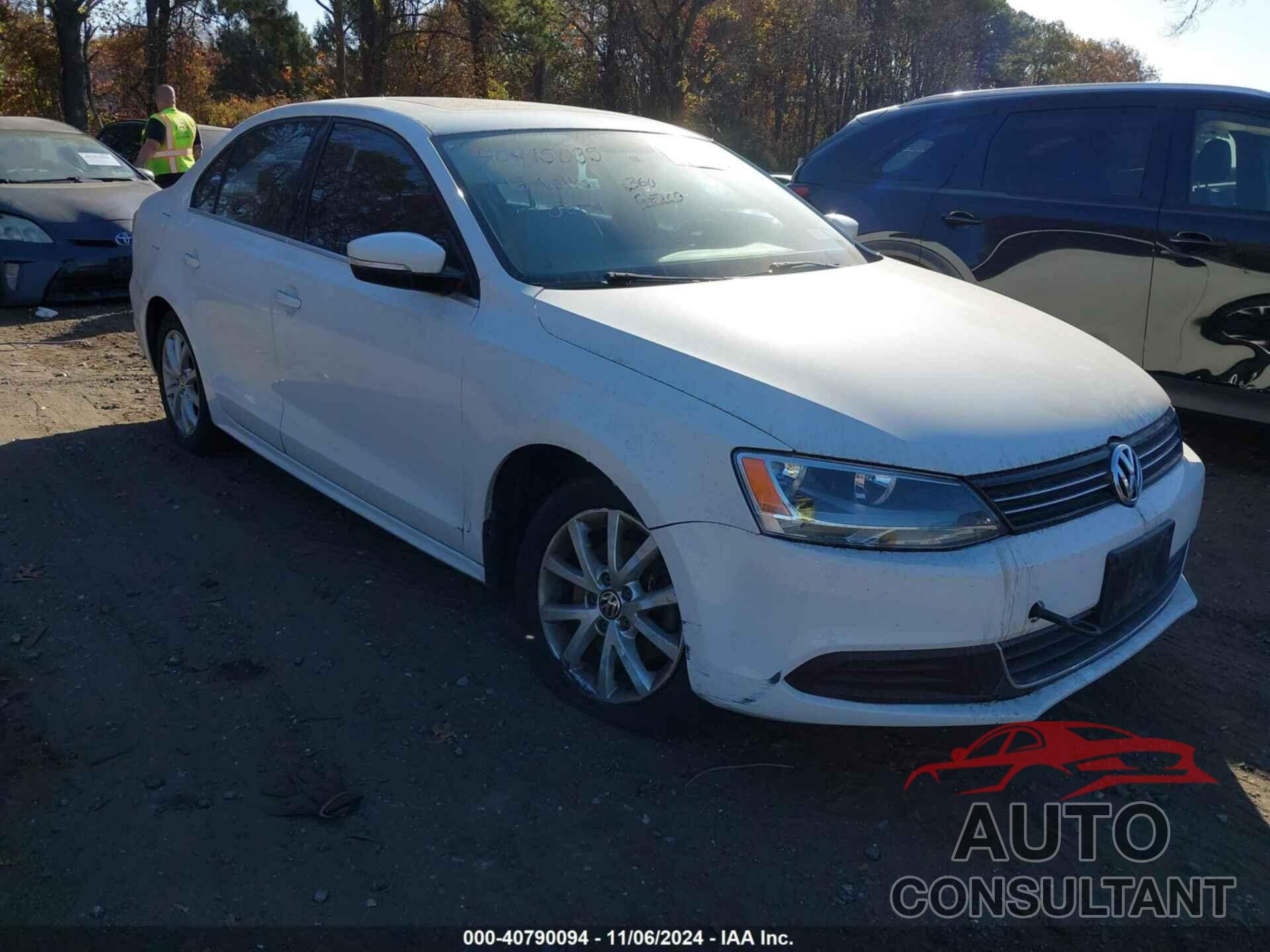 VOLKSWAGEN JETTA 2013 - 3VWDP7AJXDM359188