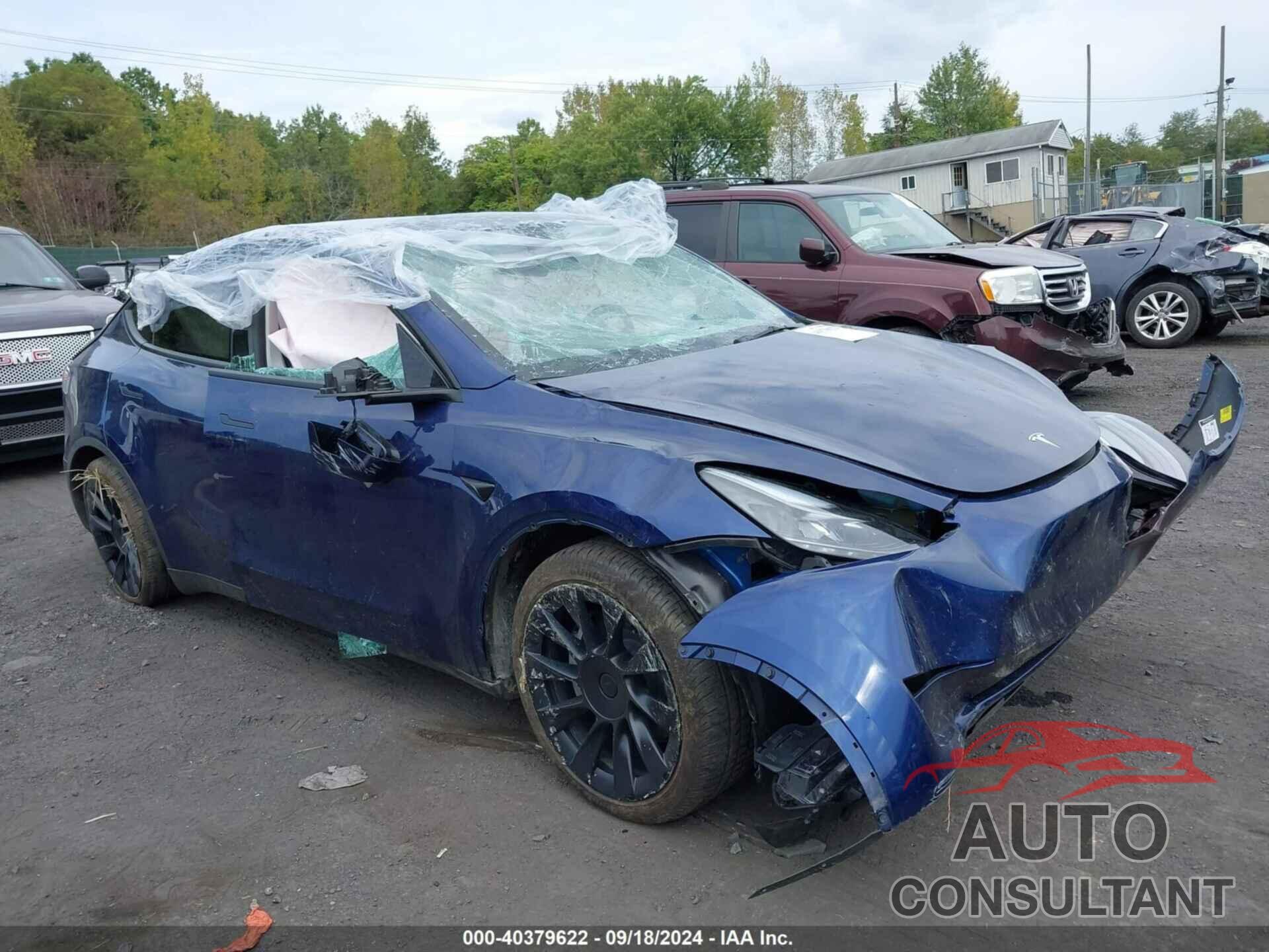 TESLA MODEL Y 2023 - 7SAYGAEE1PF811491