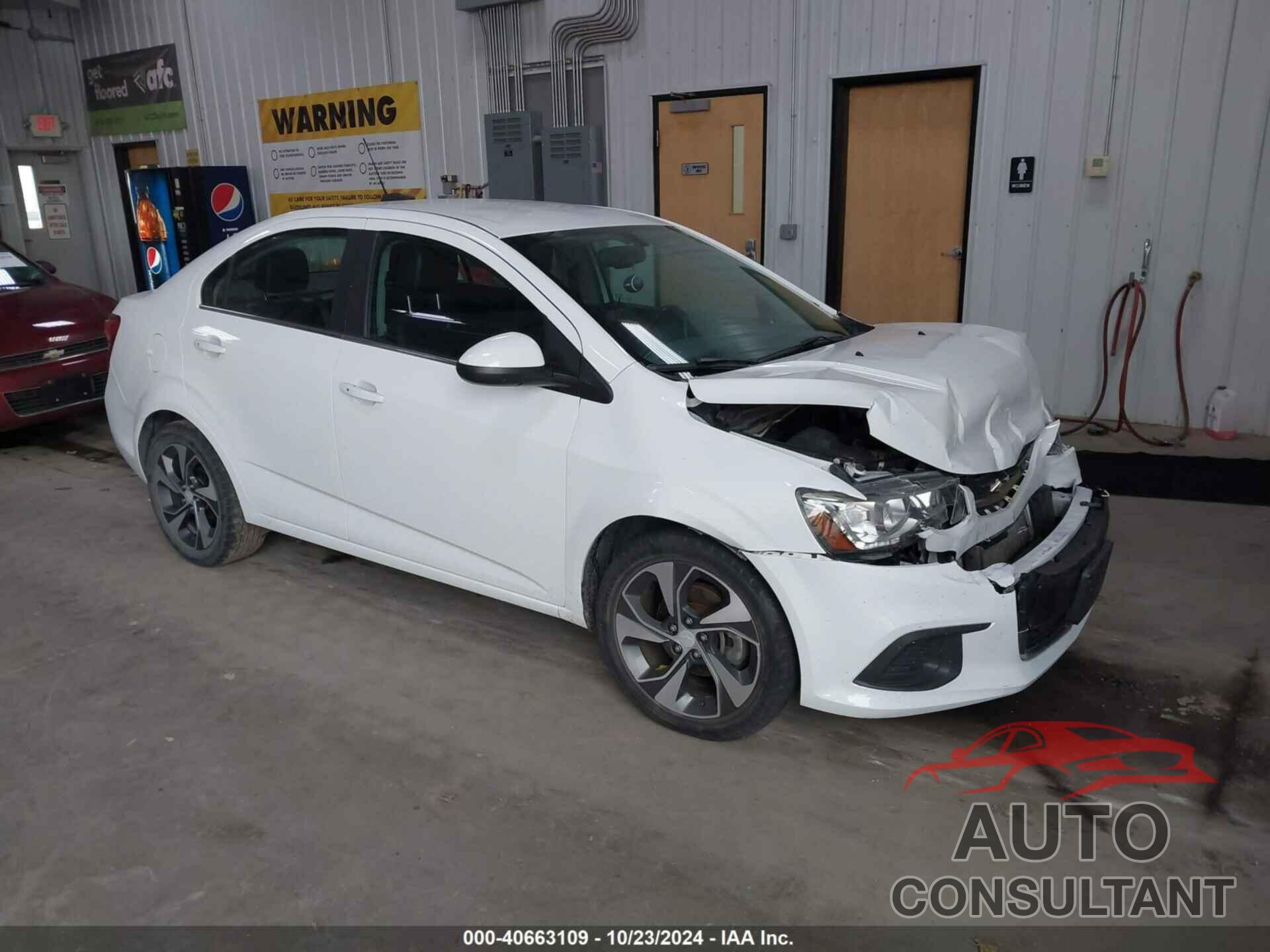 CHEVROLET SONIC 2017 - 1G1JF5SB4H4122310