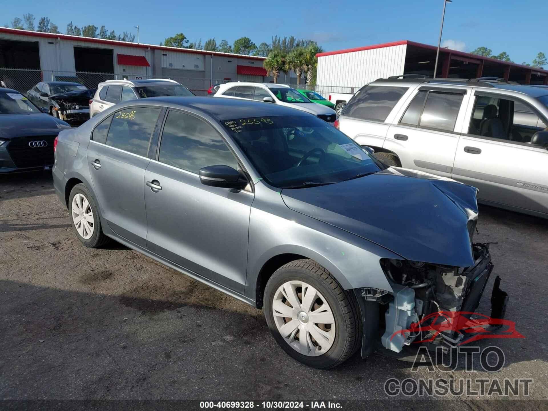 VOLKSWAGEN JETTA 2013 - 3VWDP7AJ6DM406376