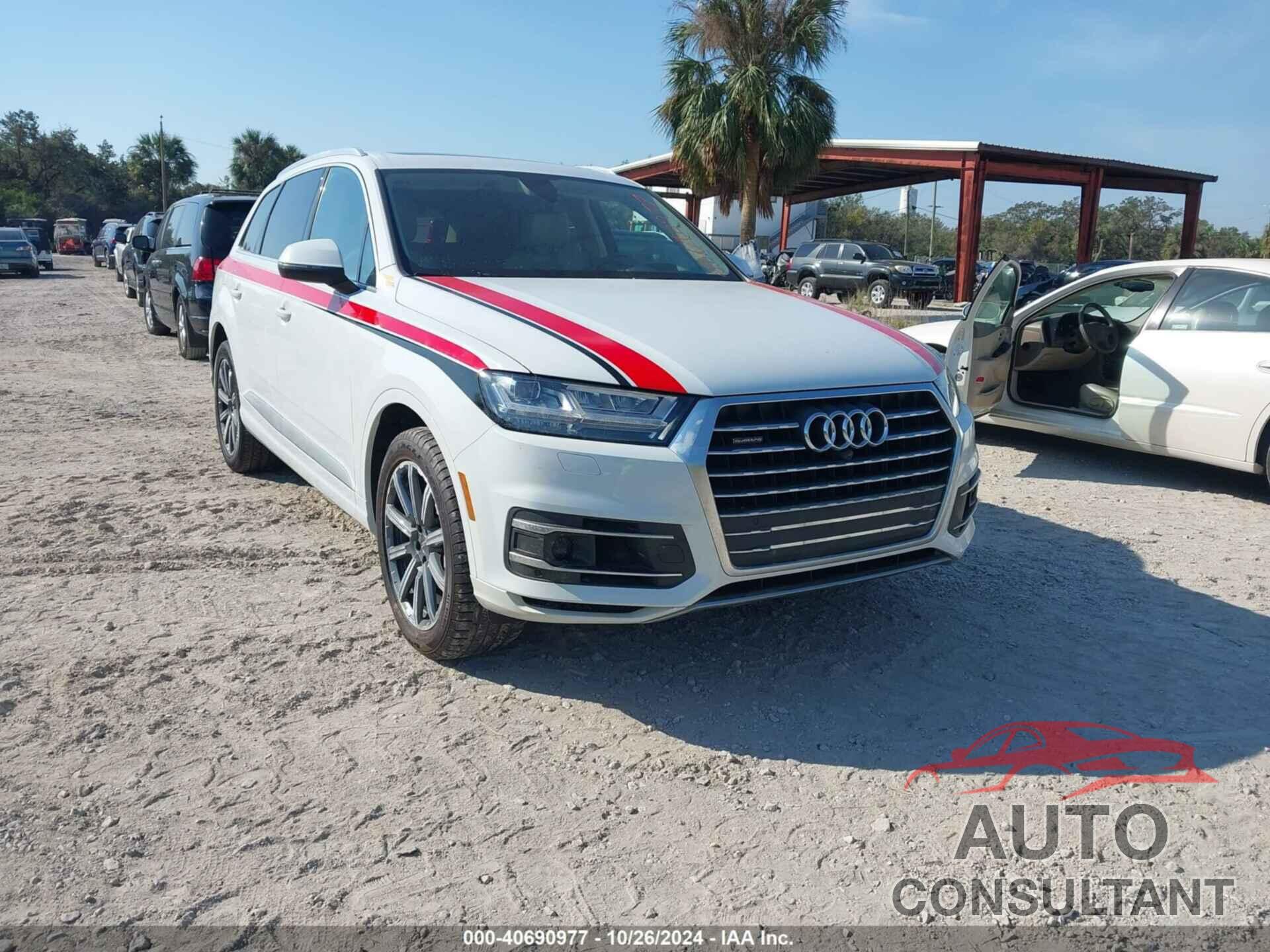 AUDI Q7 2018 - WA1VAAF74JD044486